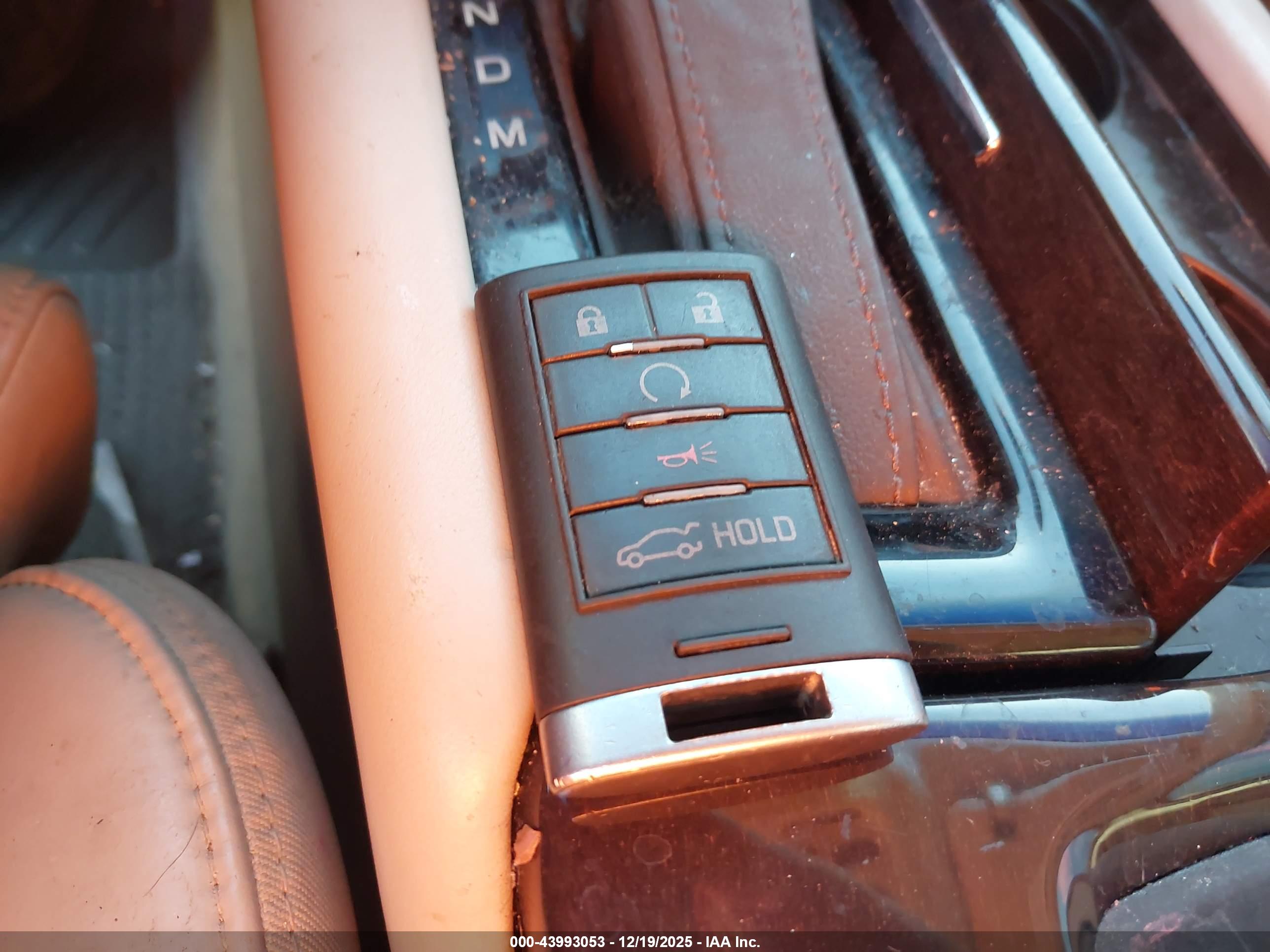 CADILLAC XTS image 11