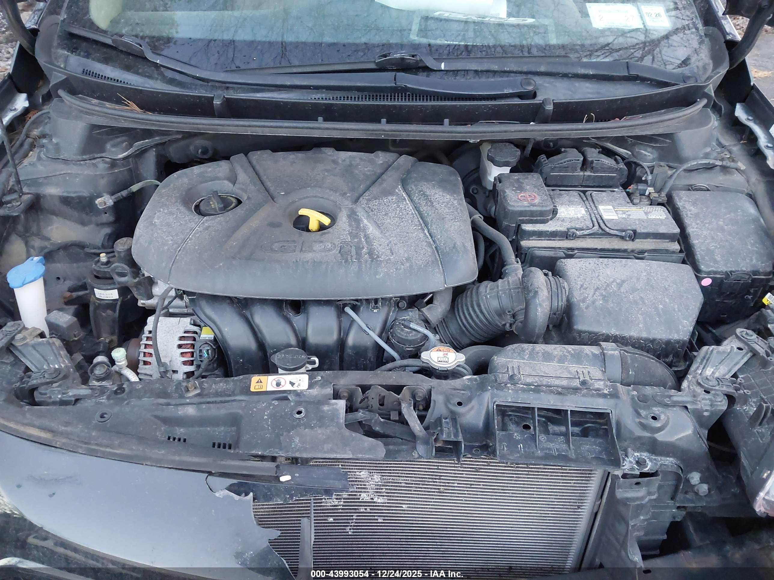 HYUNDAI ELANTRA image 10