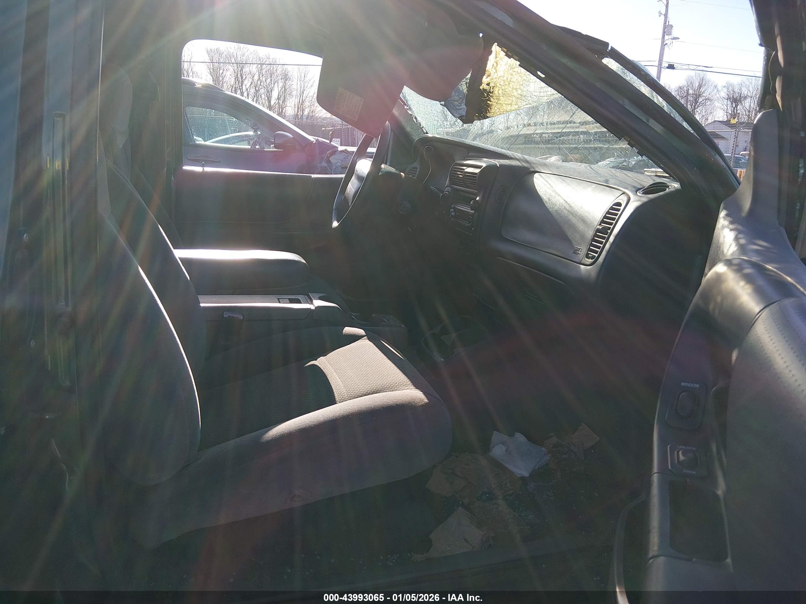 FORD RANGER image 5