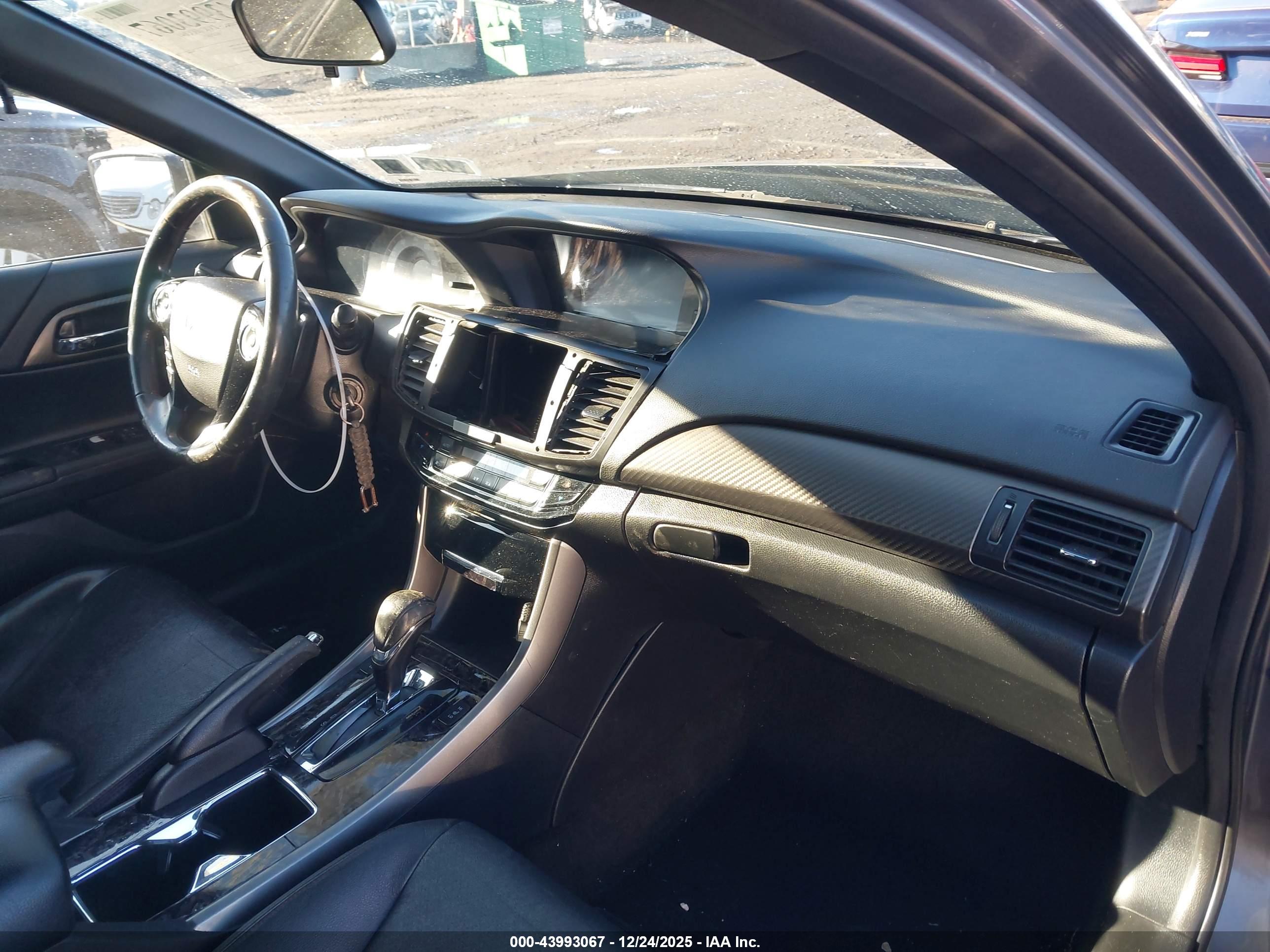 HONDA ACCORD image 5
