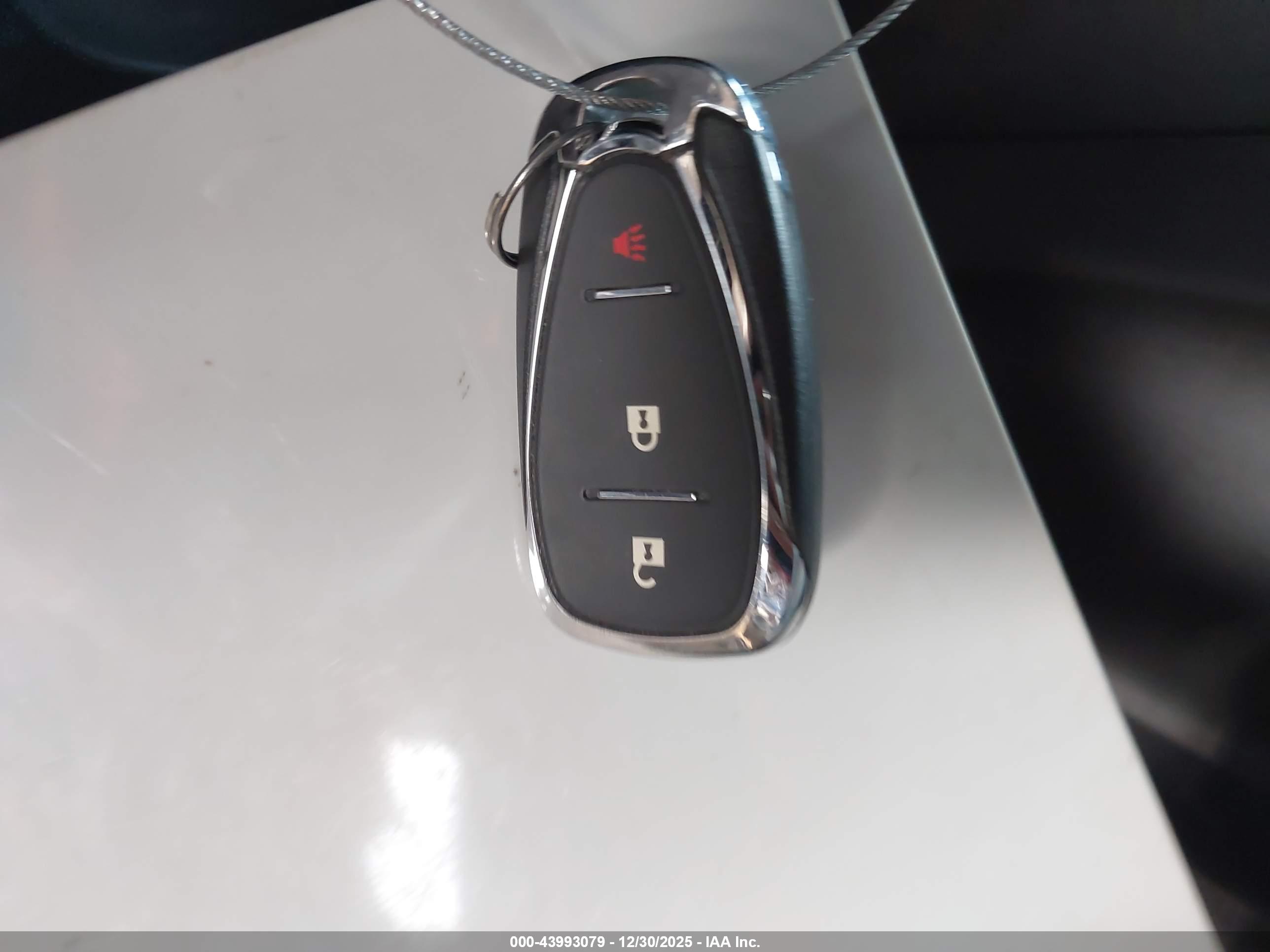 CHEVROLET EQUINOX image 11