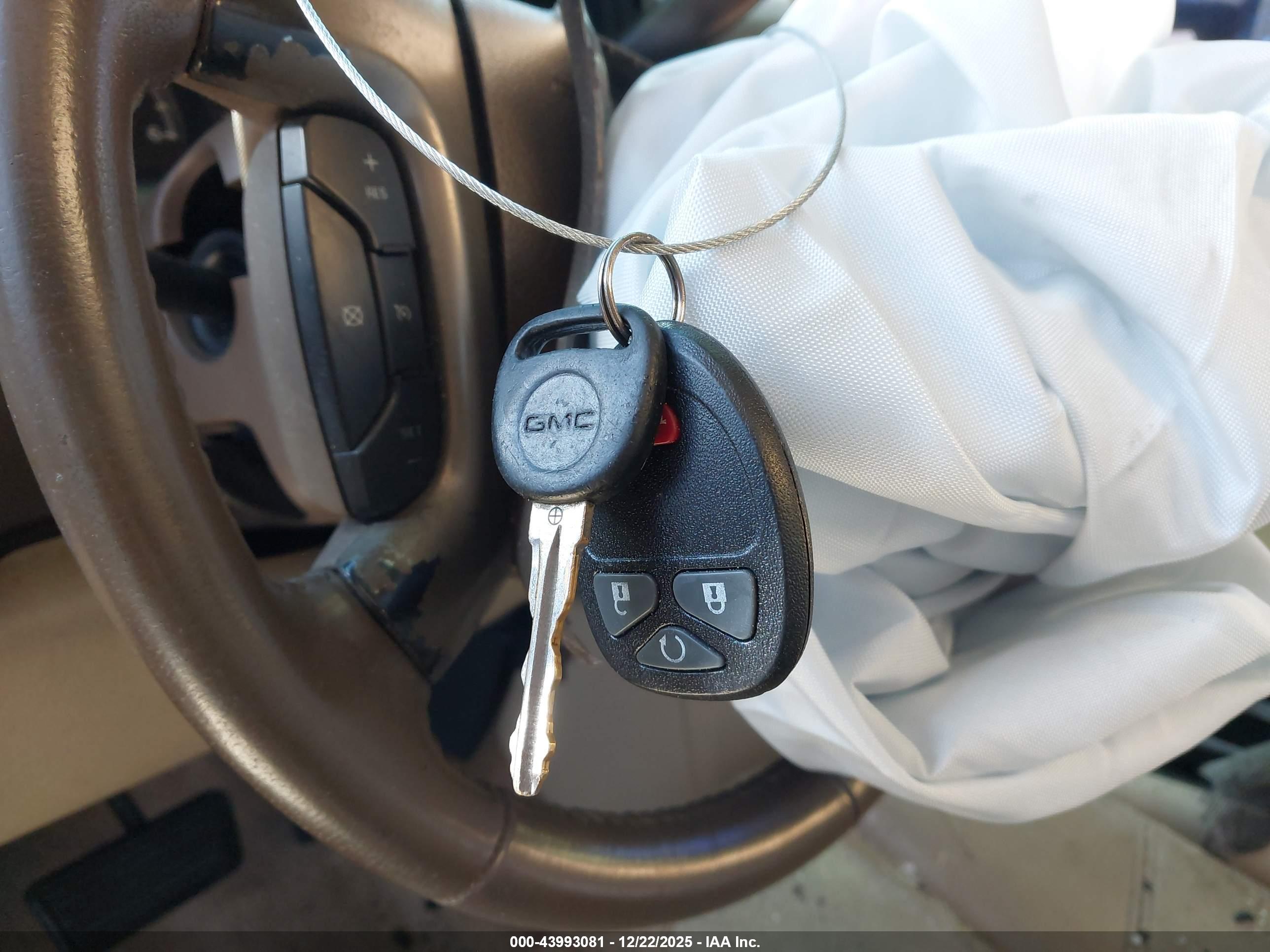 GMC SIERRA image 11