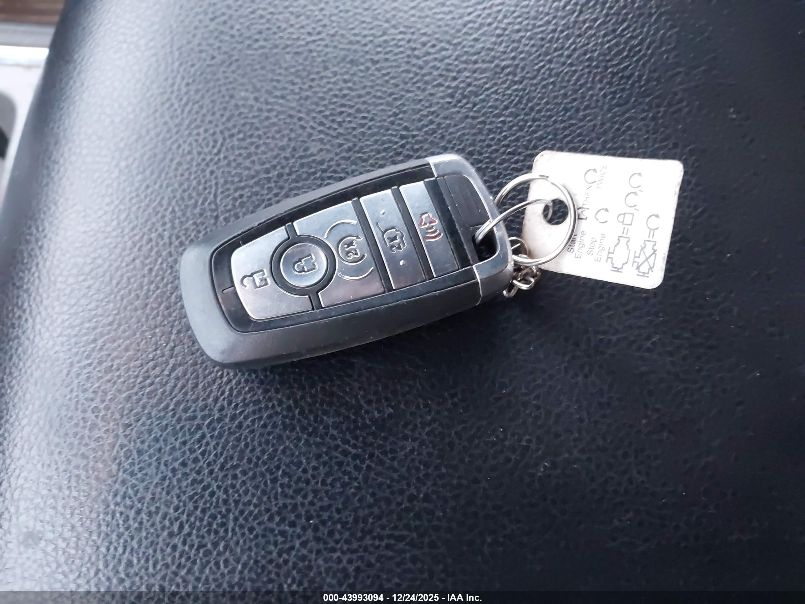 FORD EXPEDITION image 11