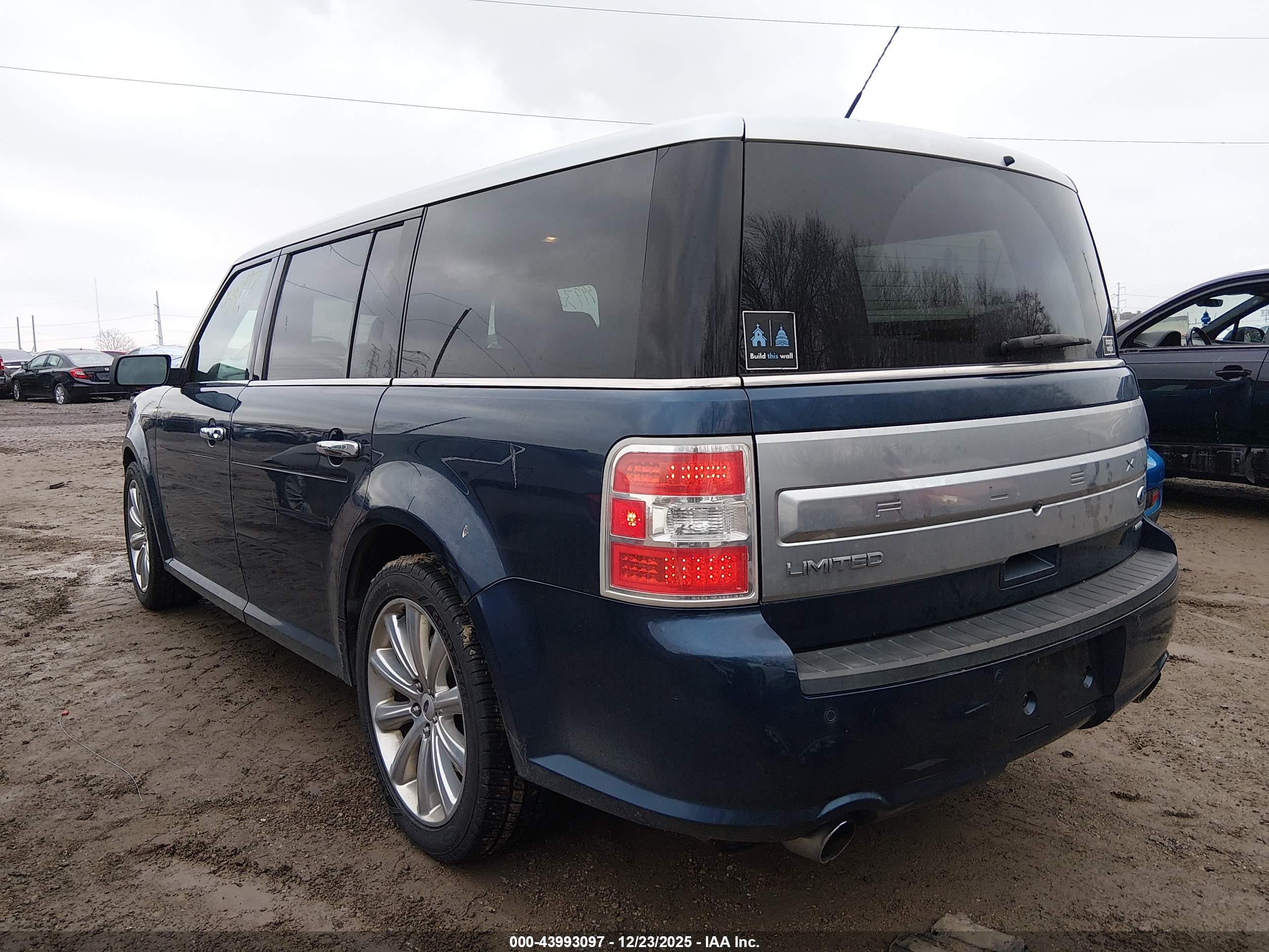 FORD FLEX image 3