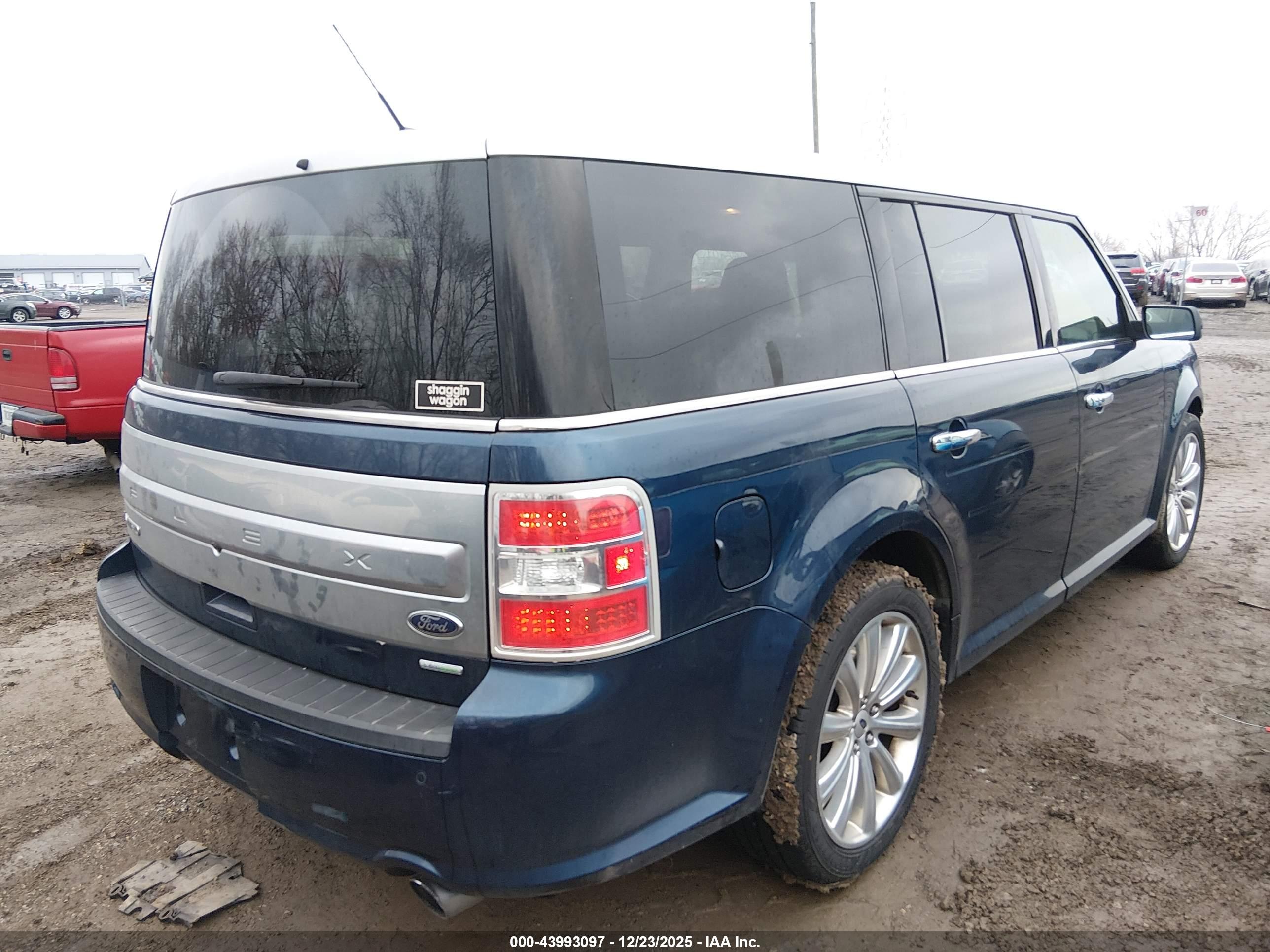 FORD FLEX image 4