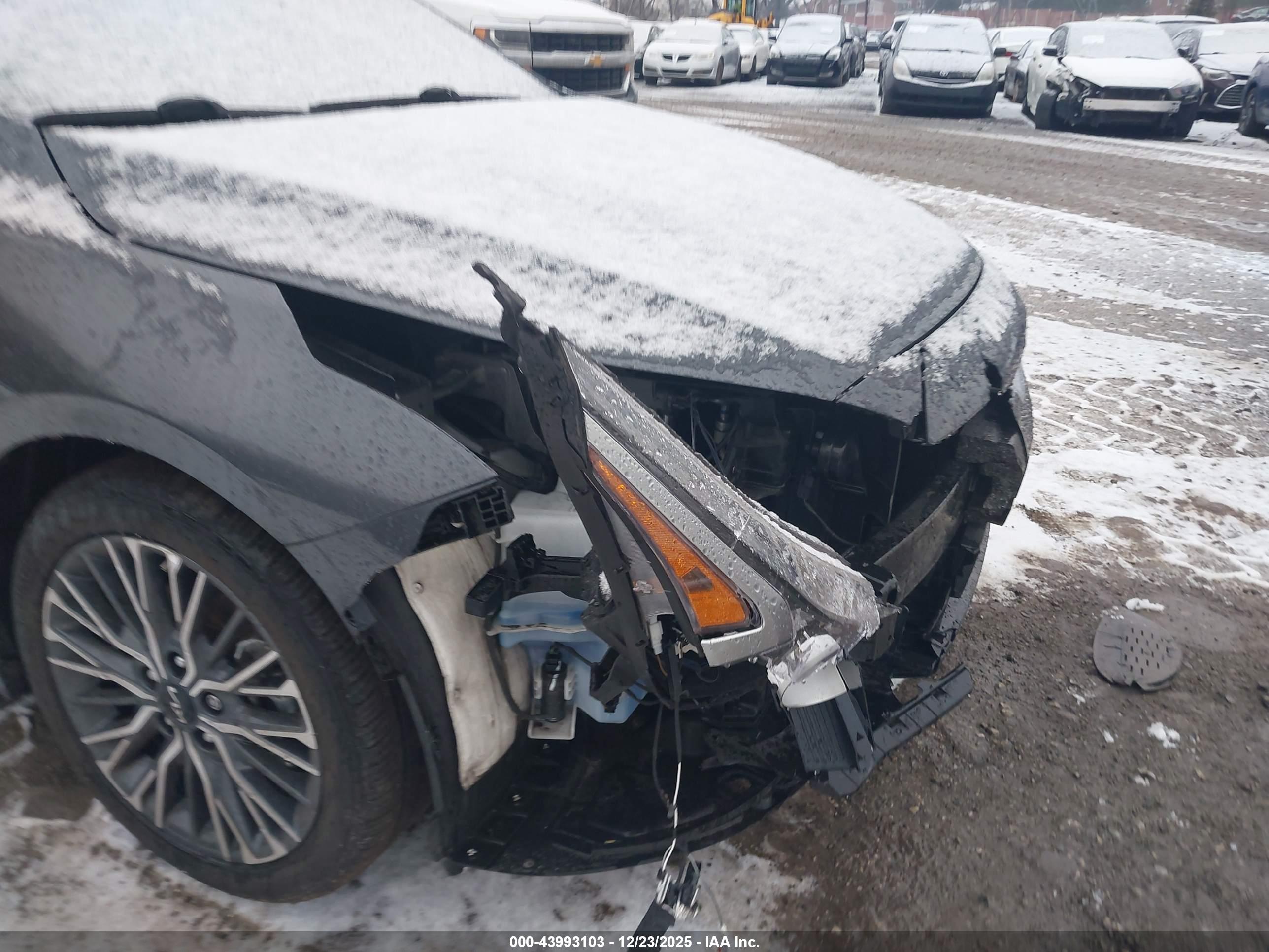 KIA FORTE image 6