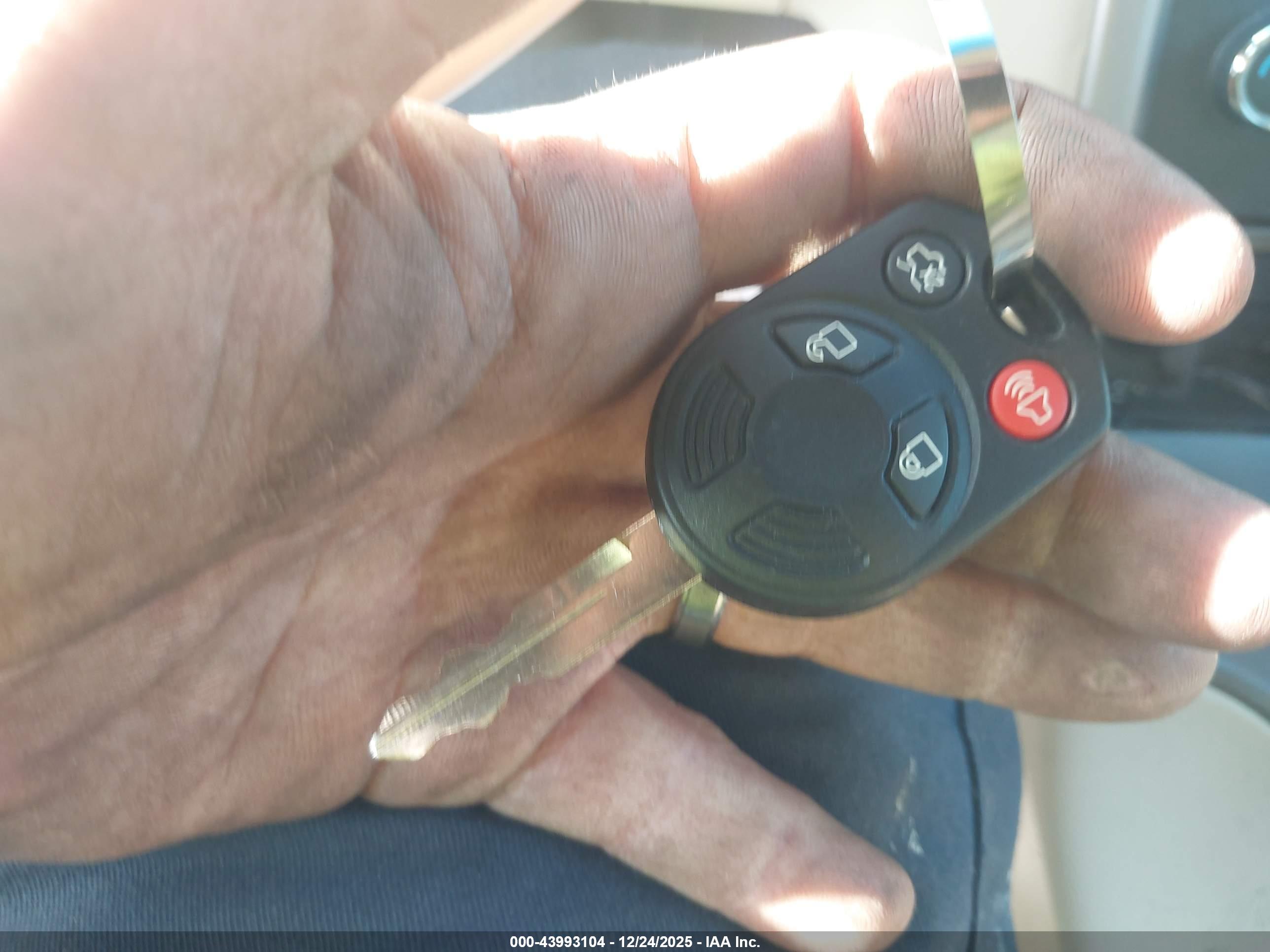 LINCOLN MKZ image 11