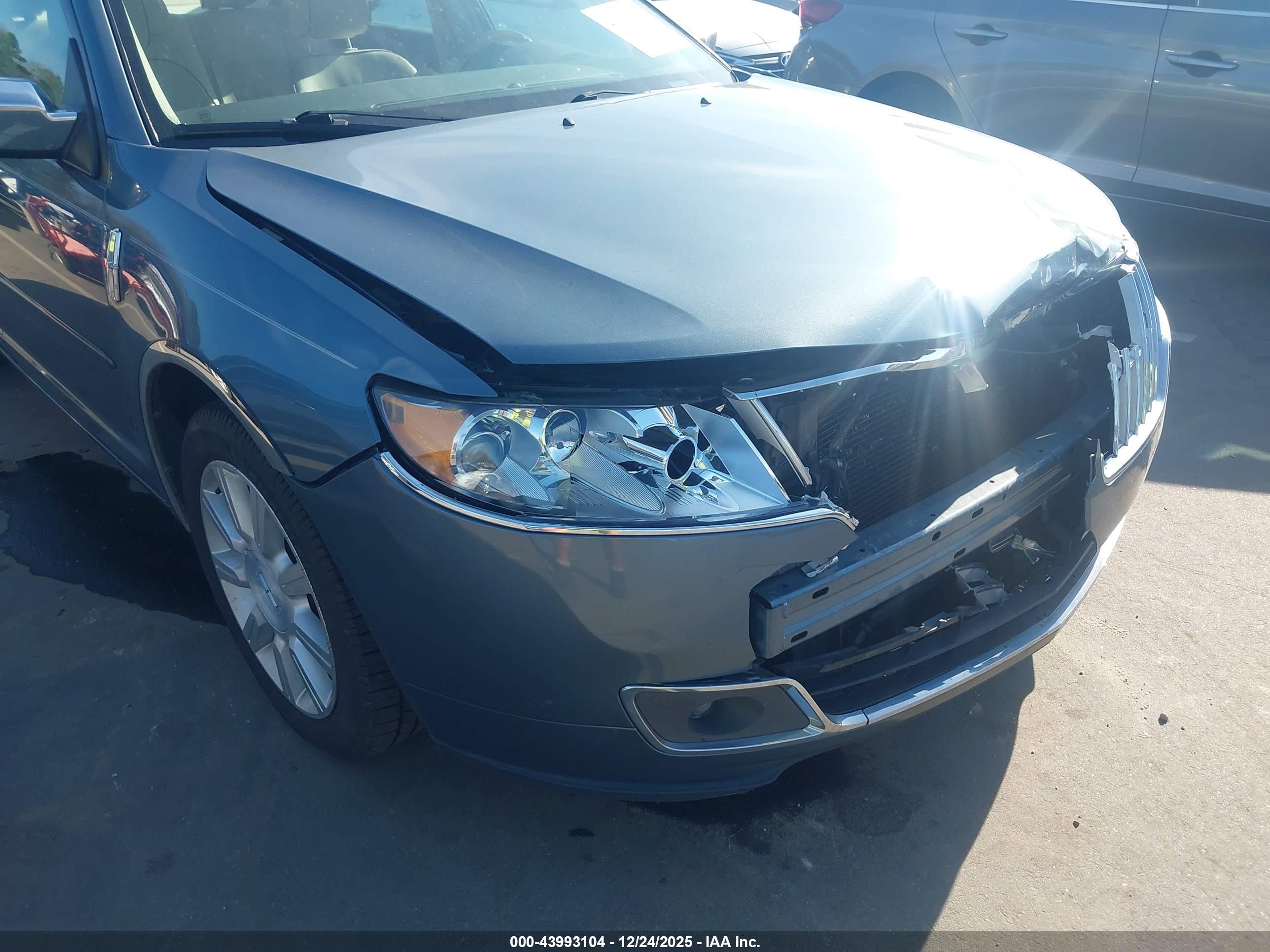 LINCOLN MKZ image 6