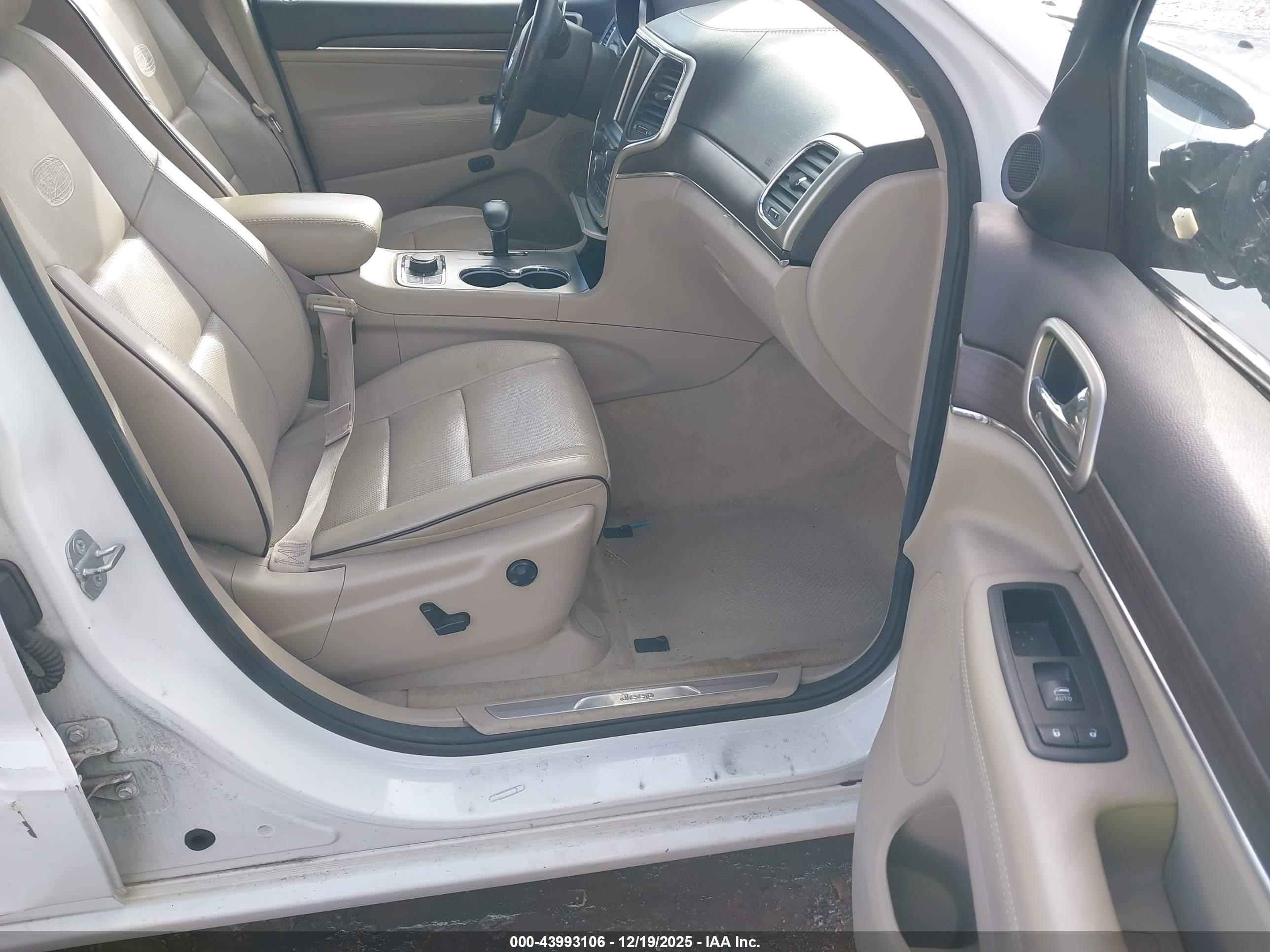 JEEP GRAND image 5