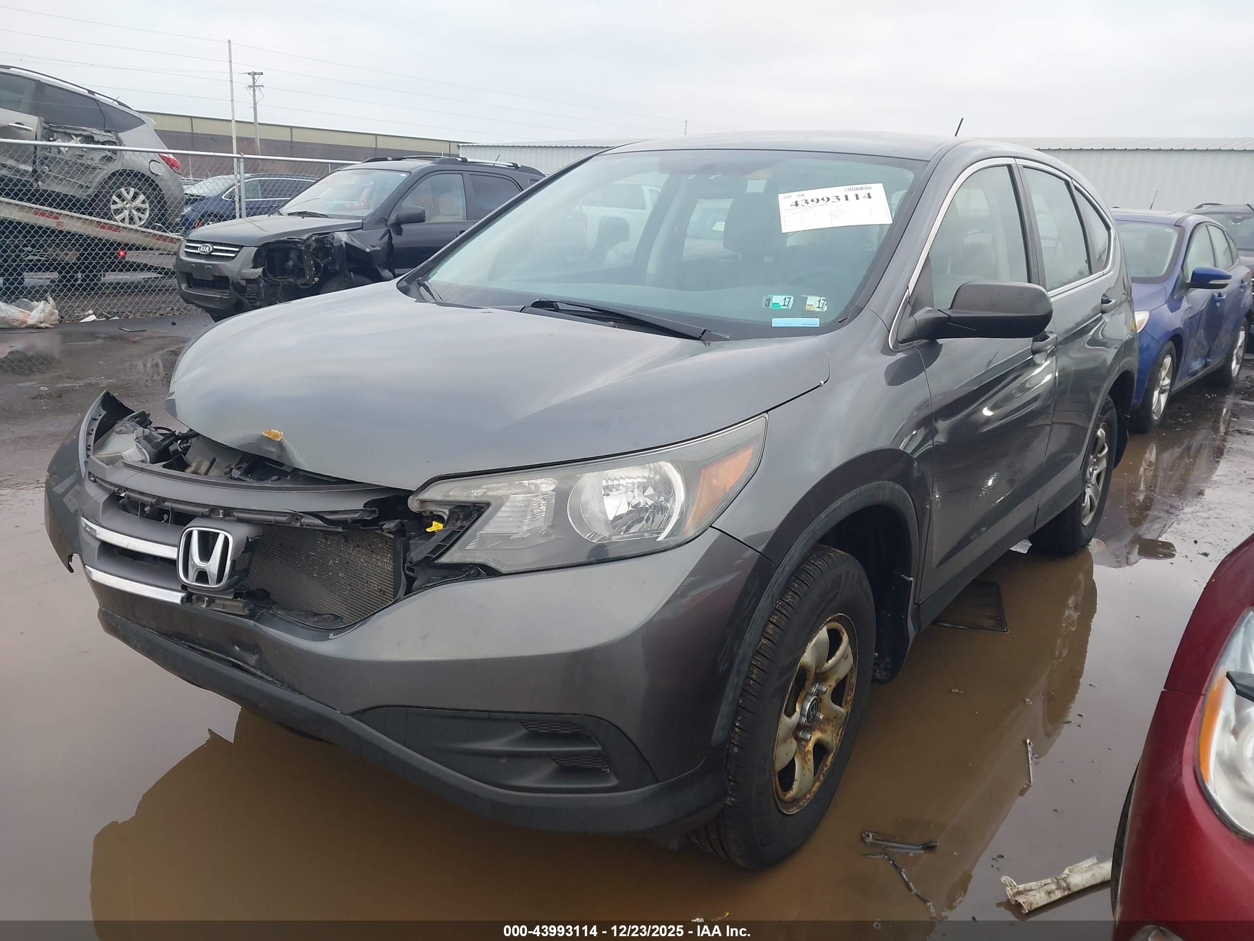 HONDA CR-V image 2