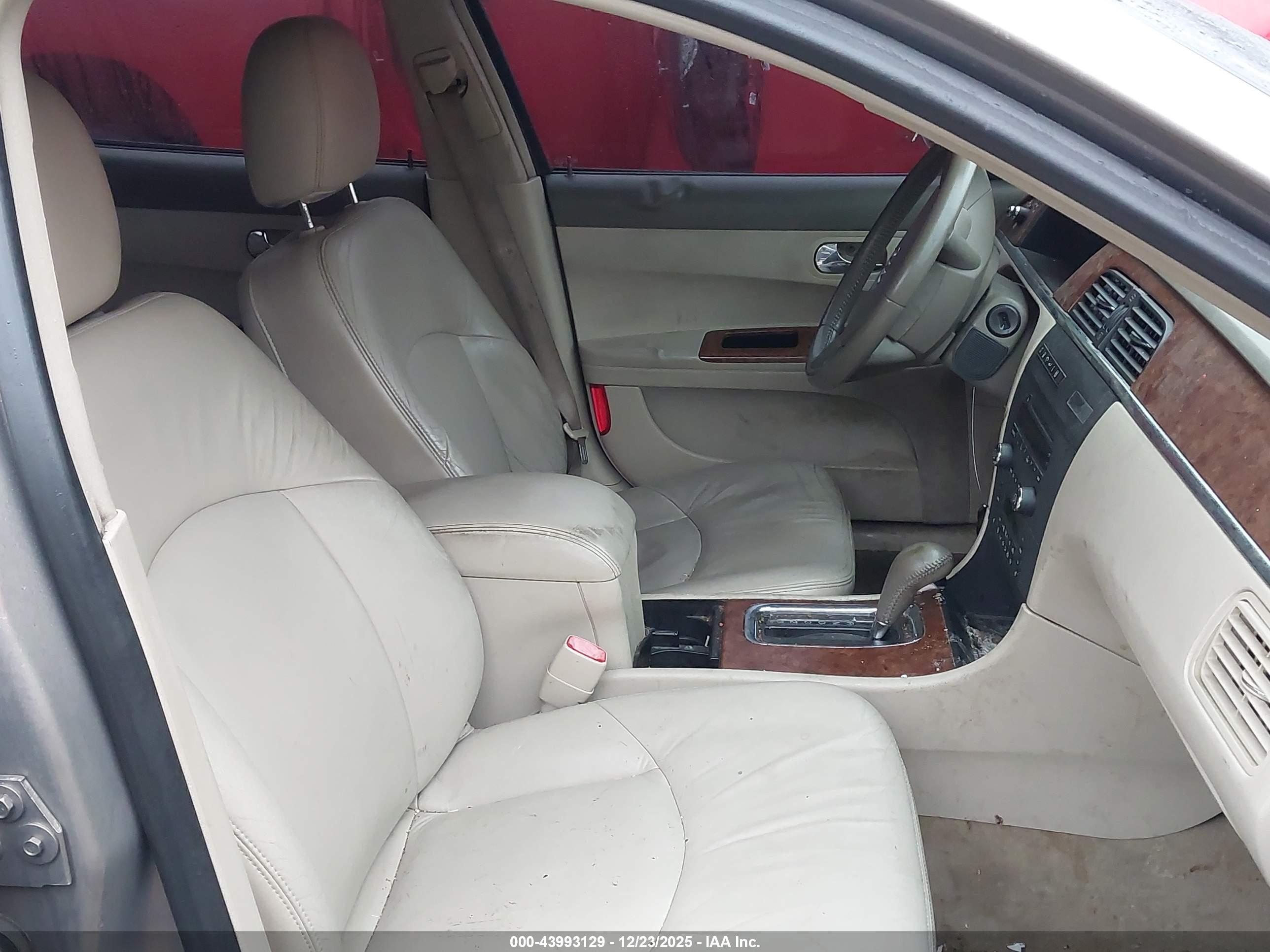 BUICK LACROSSE image 5