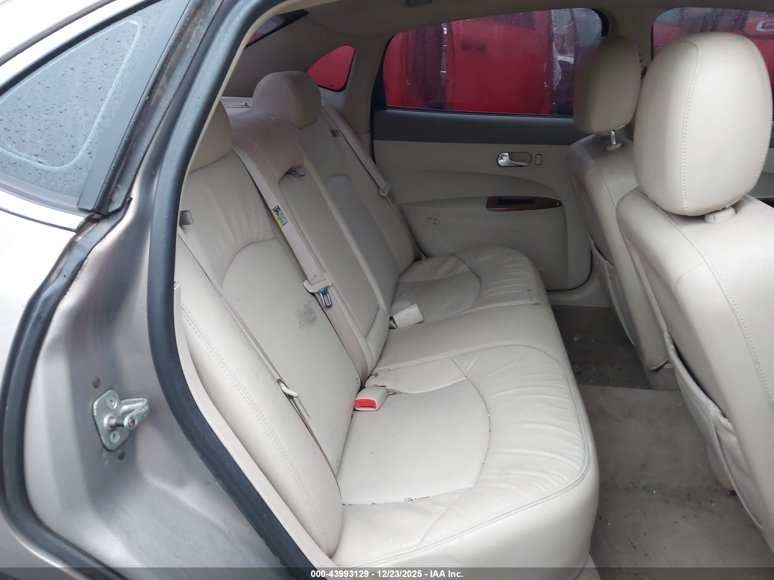BUICK LACROSSE image 8
