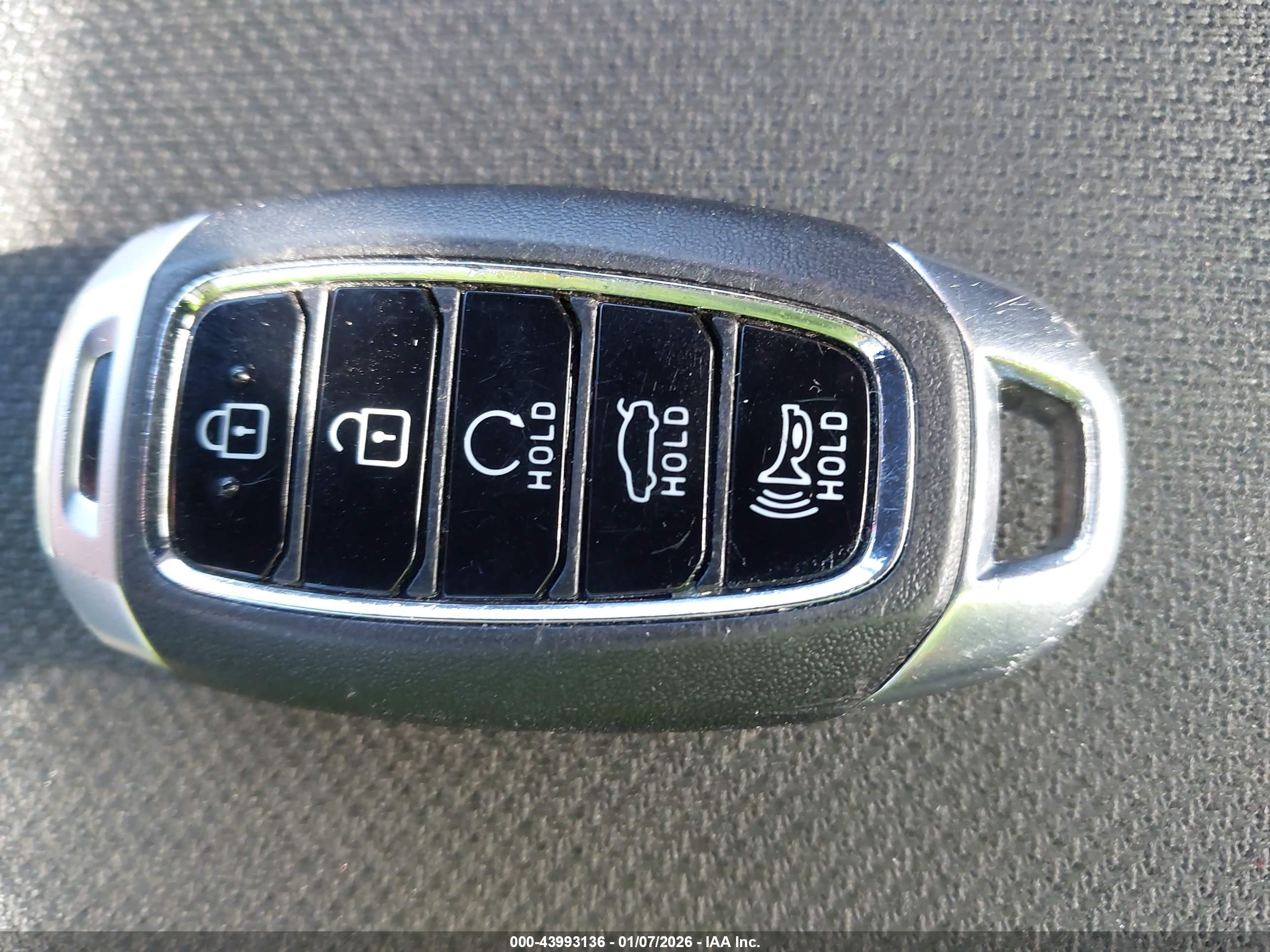HYUNDAI ELANTRA image 11