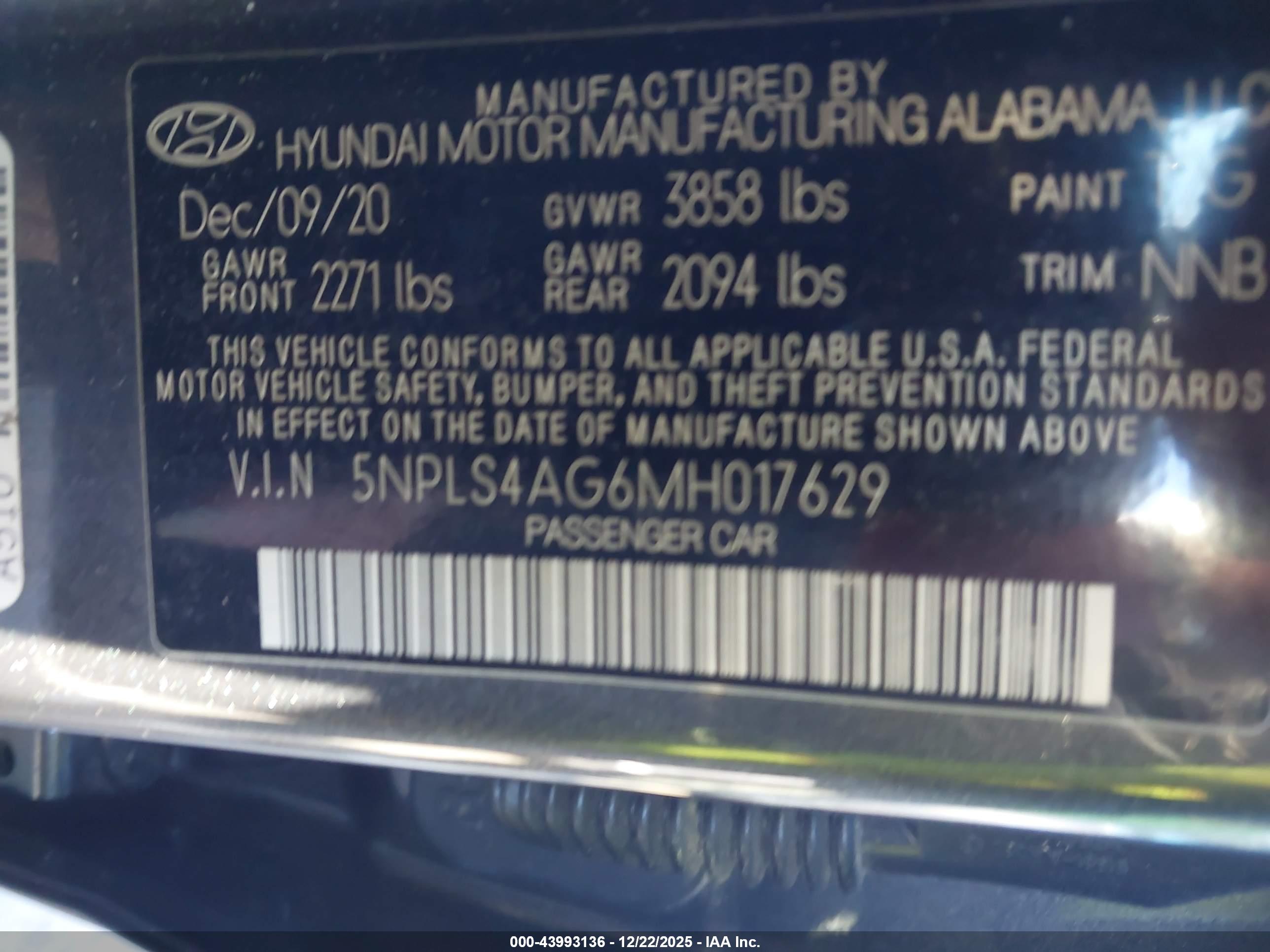 HYUNDAI ELANTRA image 9