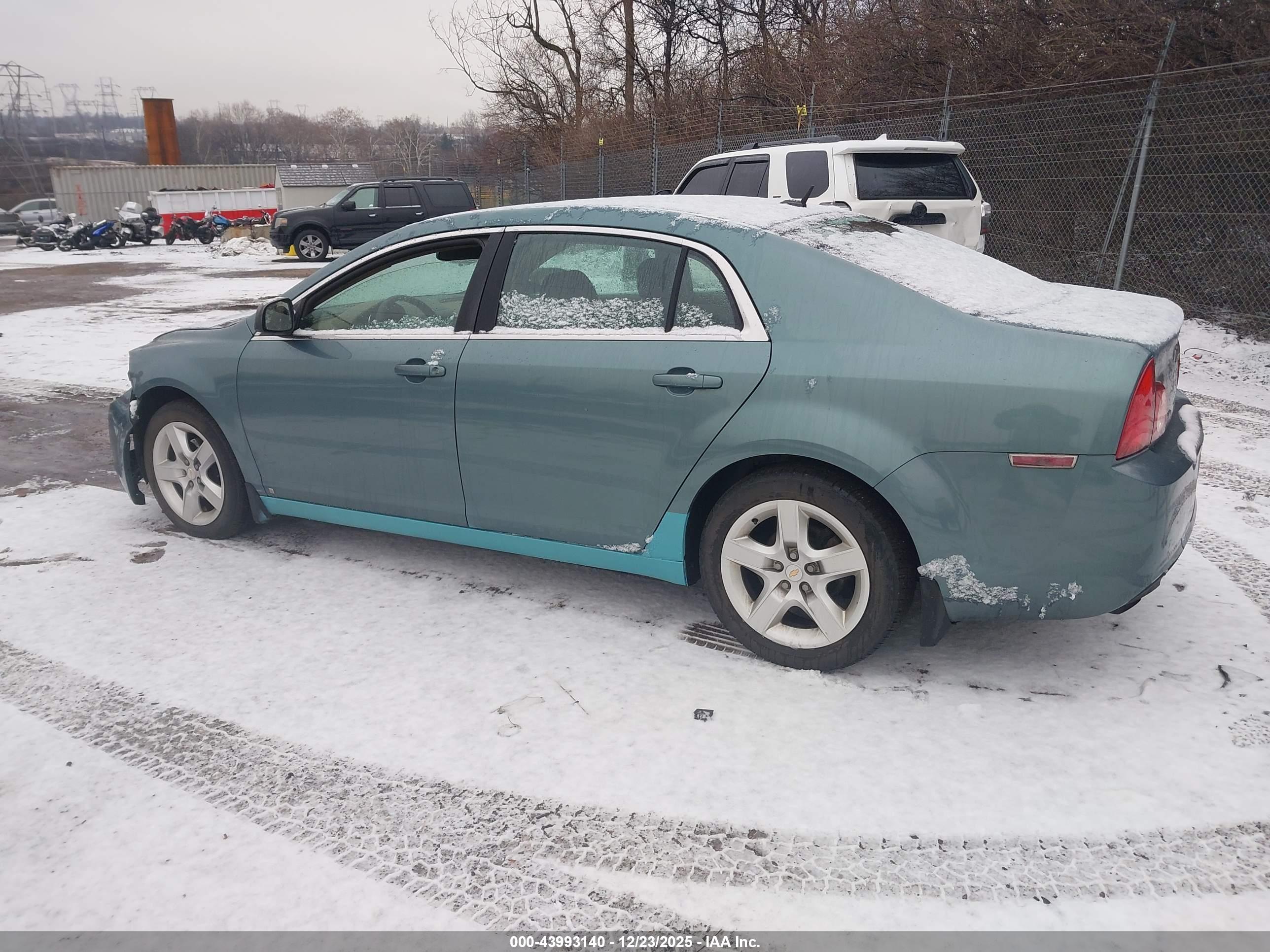 CHEVROLET MALIBU image 3