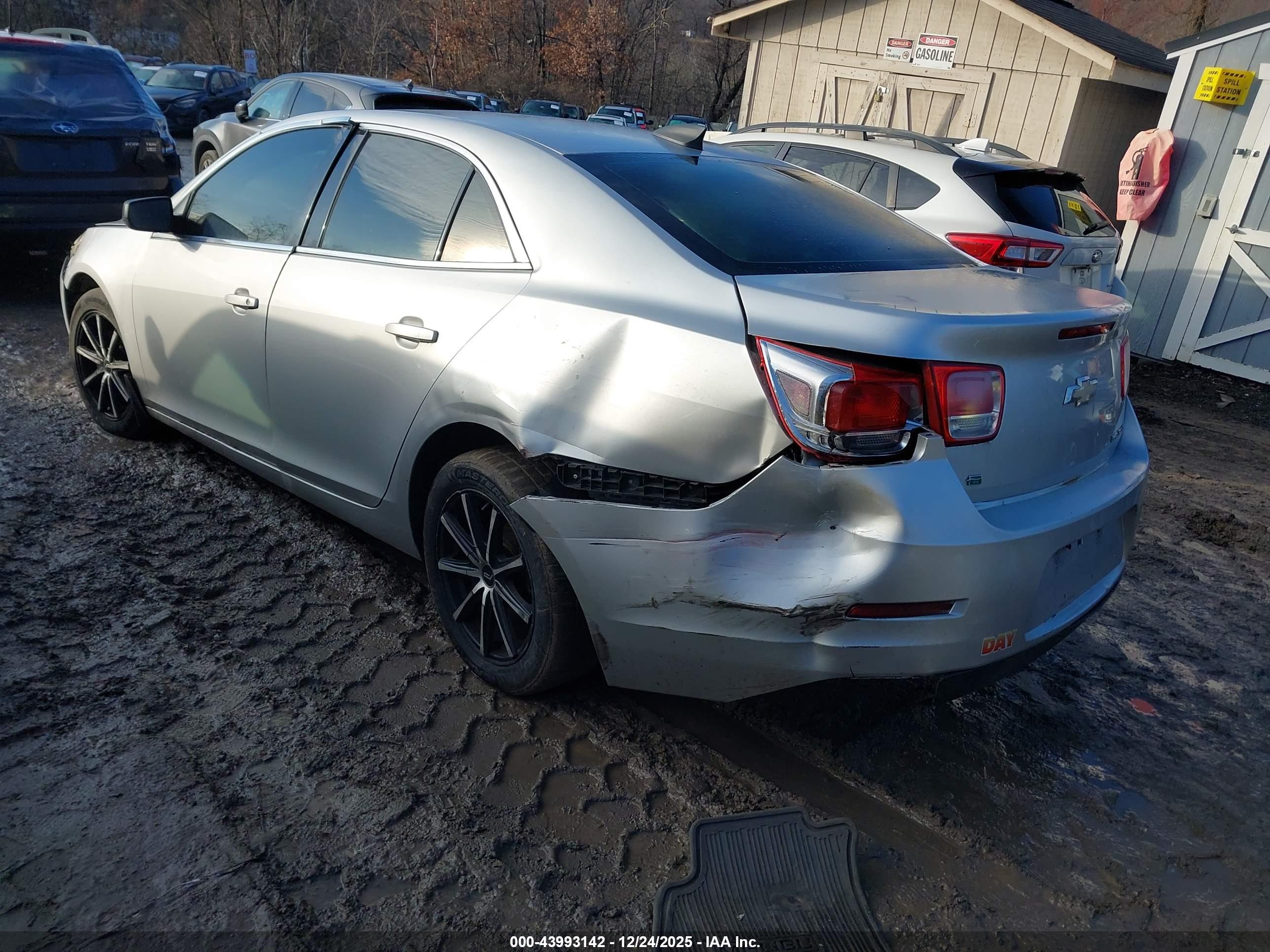 CHEVROLET MALIBU image 3