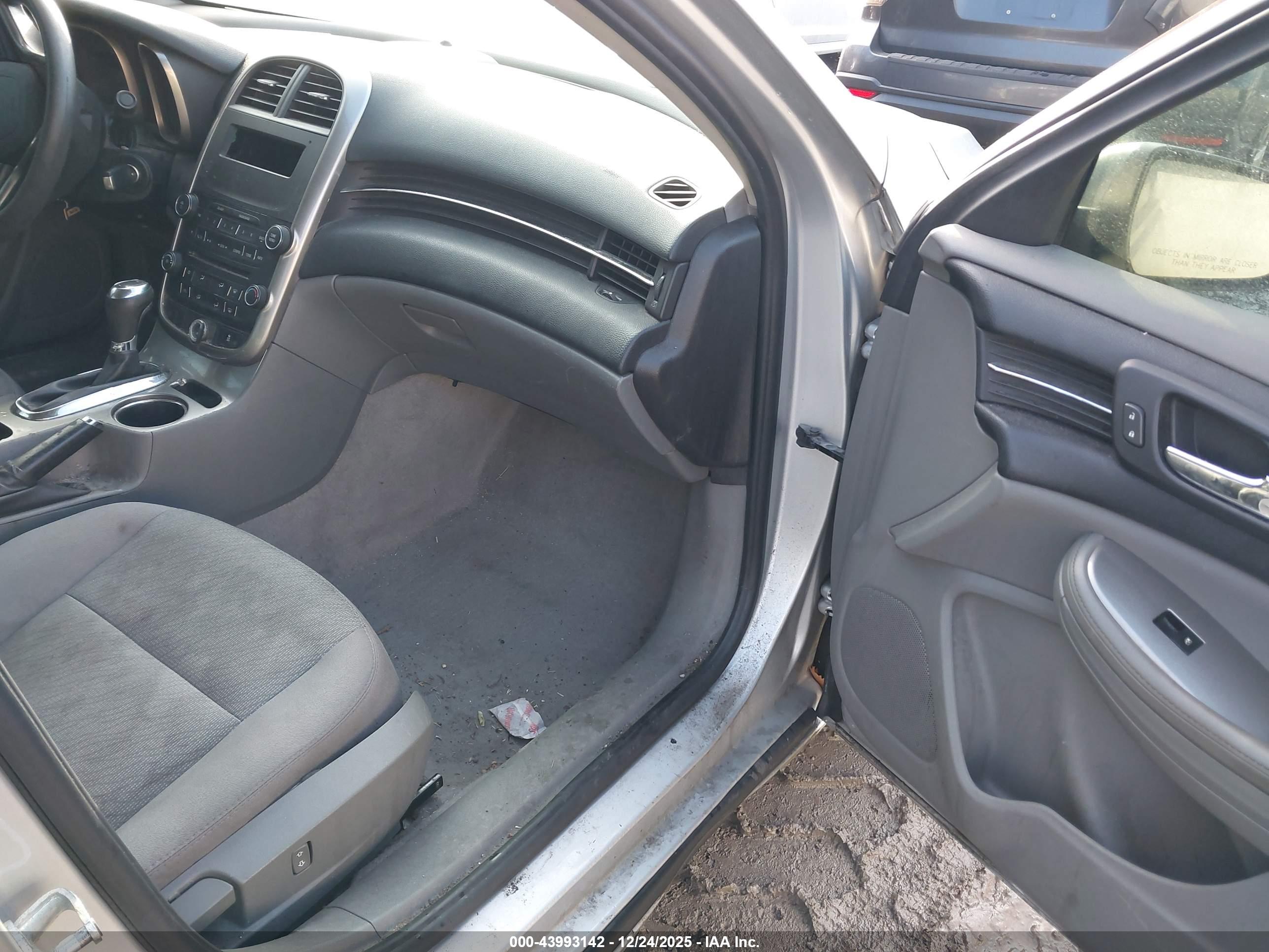 CHEVROLET MALIBU image 5