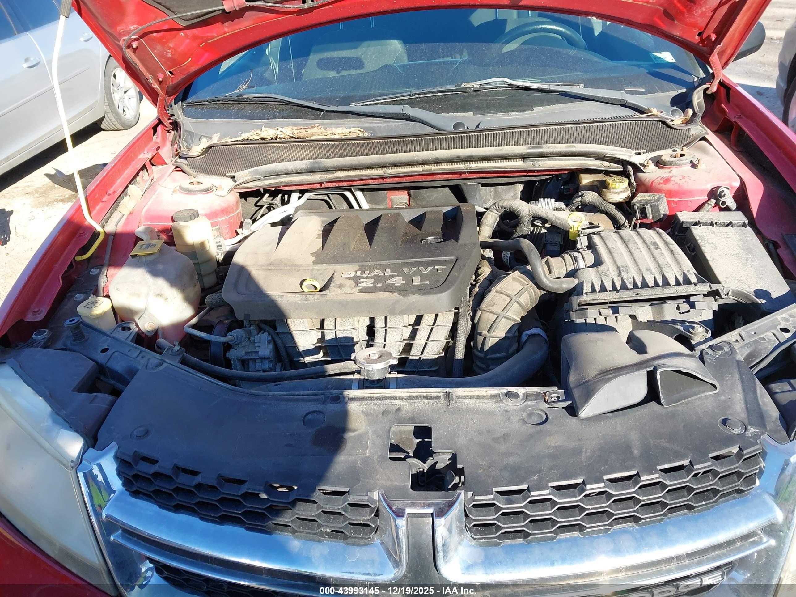 DODGE AVENGER image 10