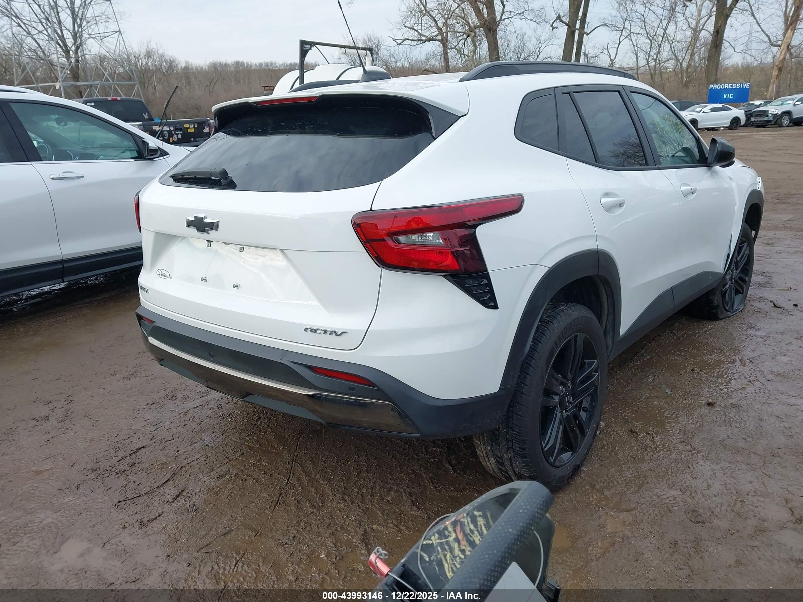 CHEVROLET TRAX image 4