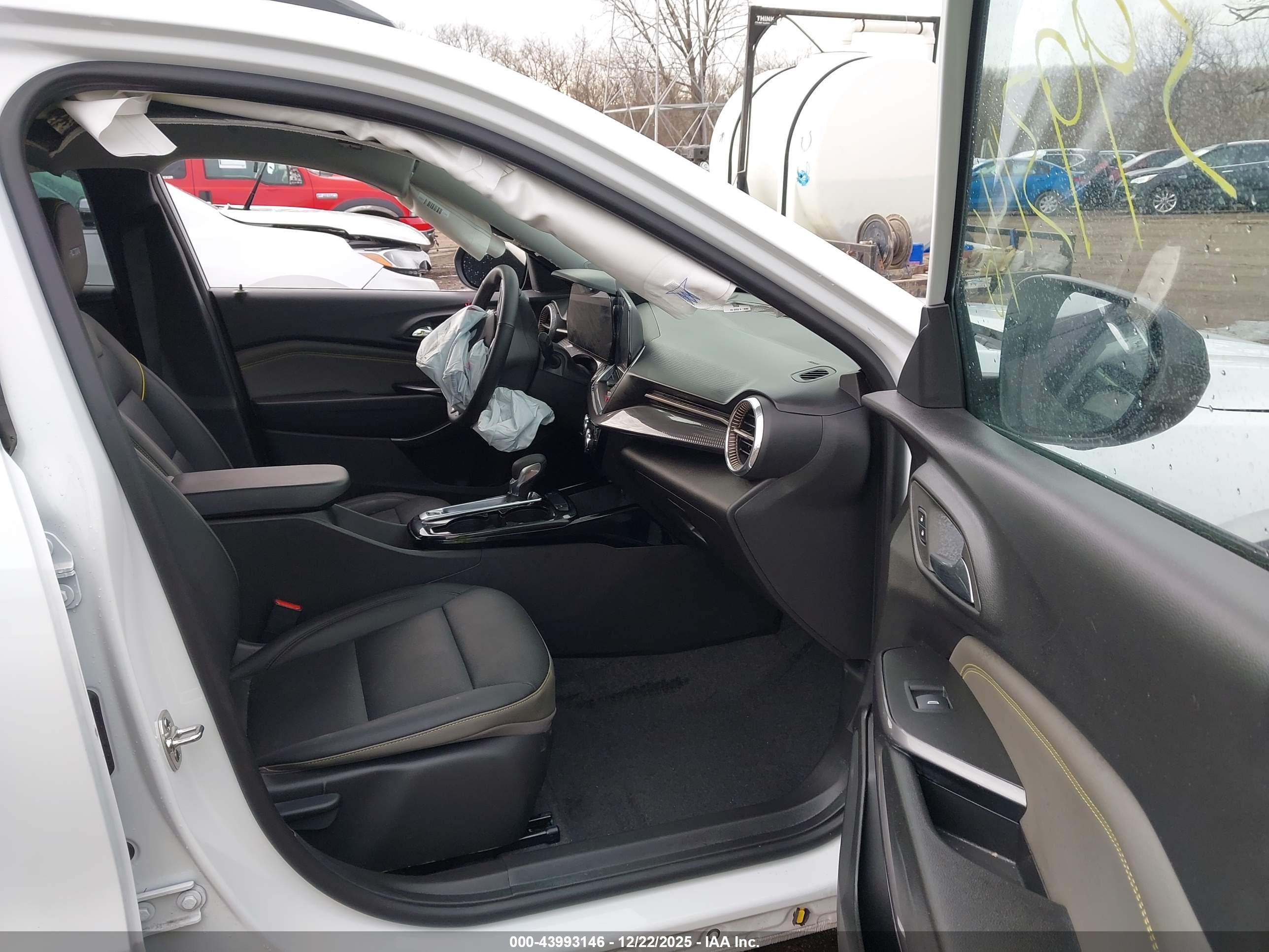 CHEVROLET TRAX image 5