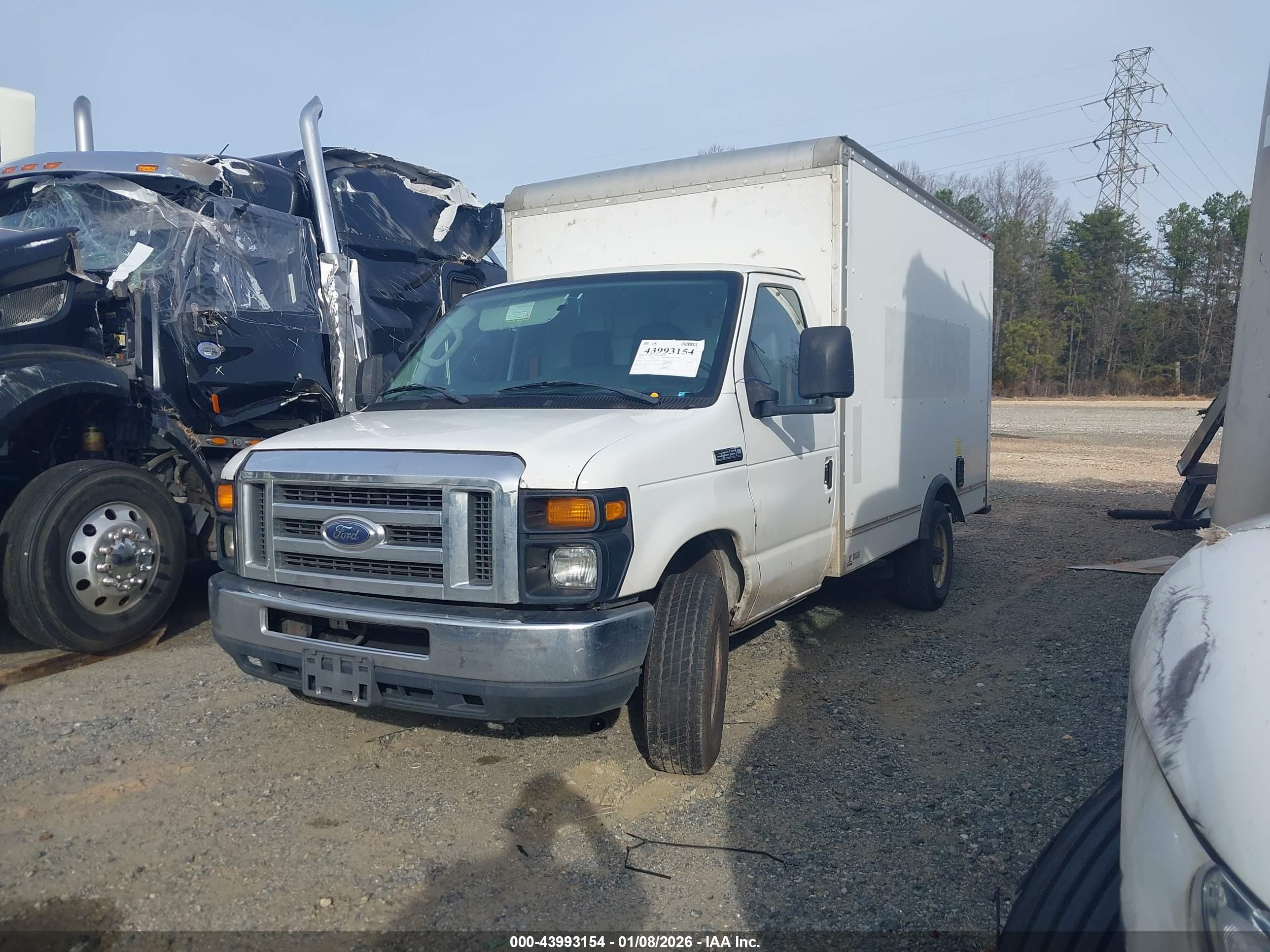 FORD E-350 image 2