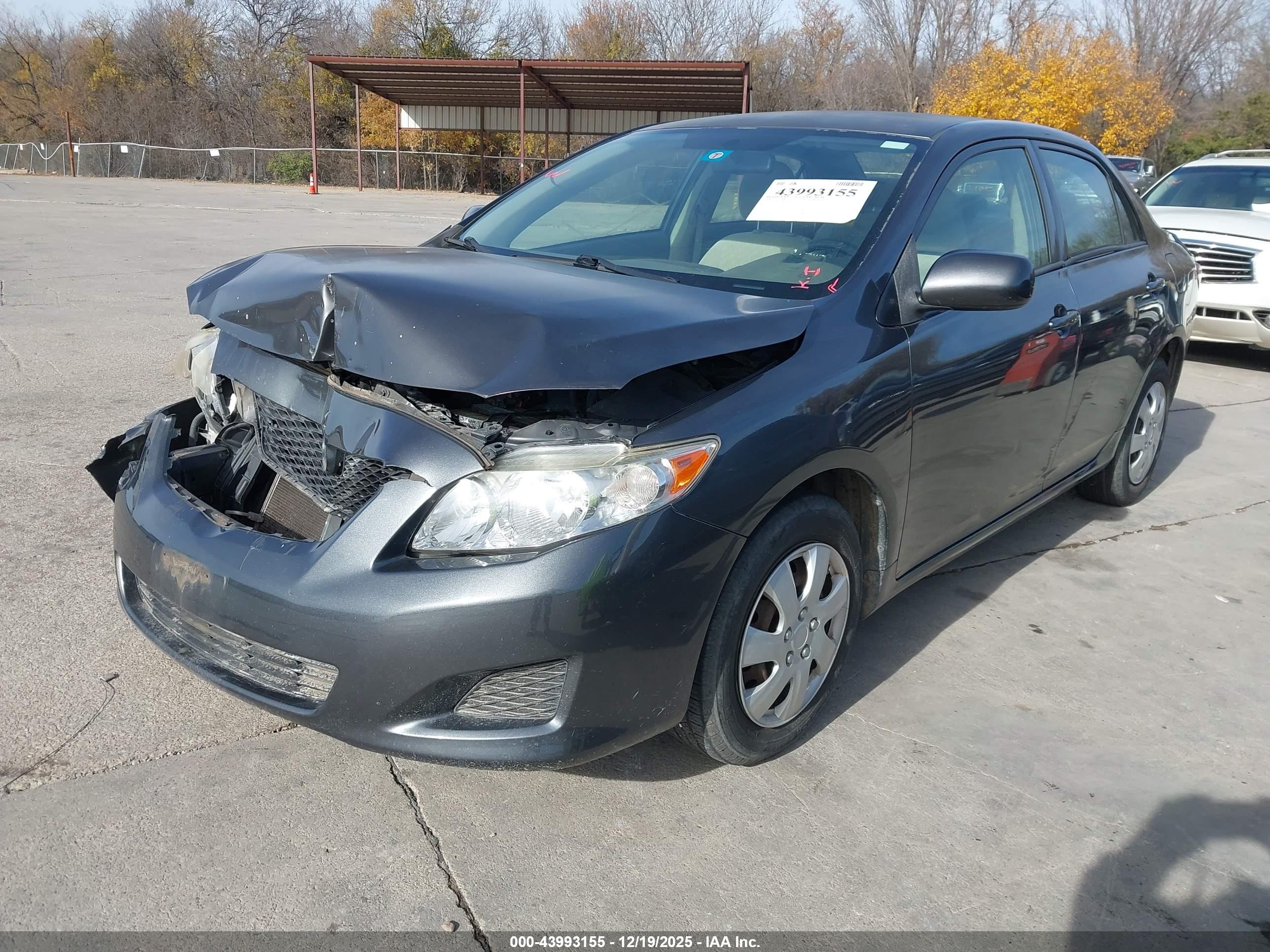 TOYOTA COROLLA image 2