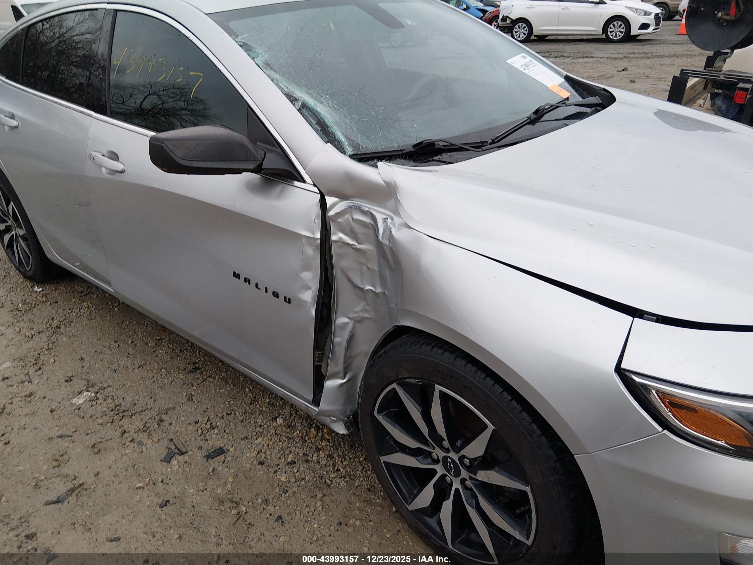 CHEVROLET MALIBU image 6
