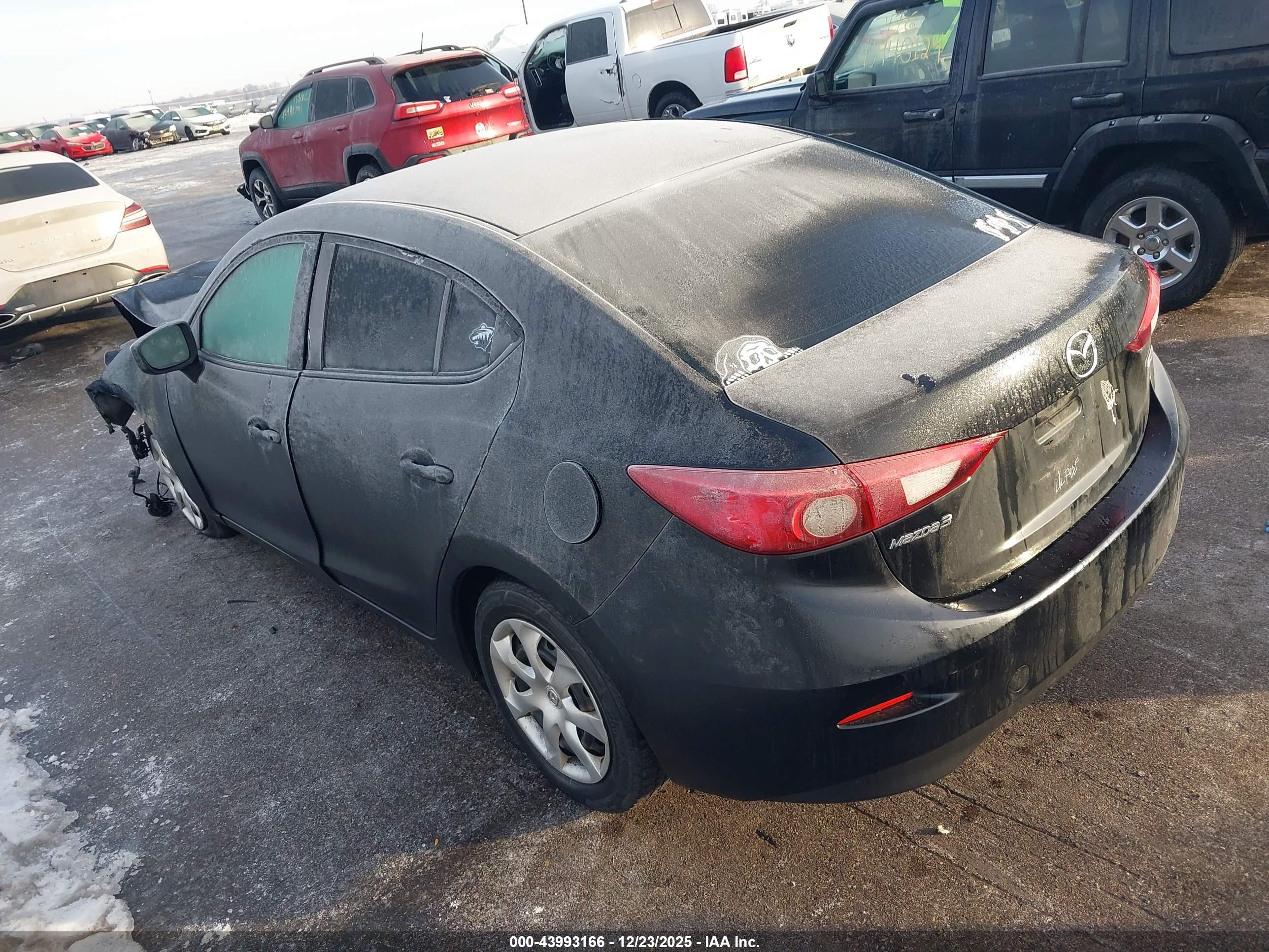 MAZDA MAZDA3 image 3