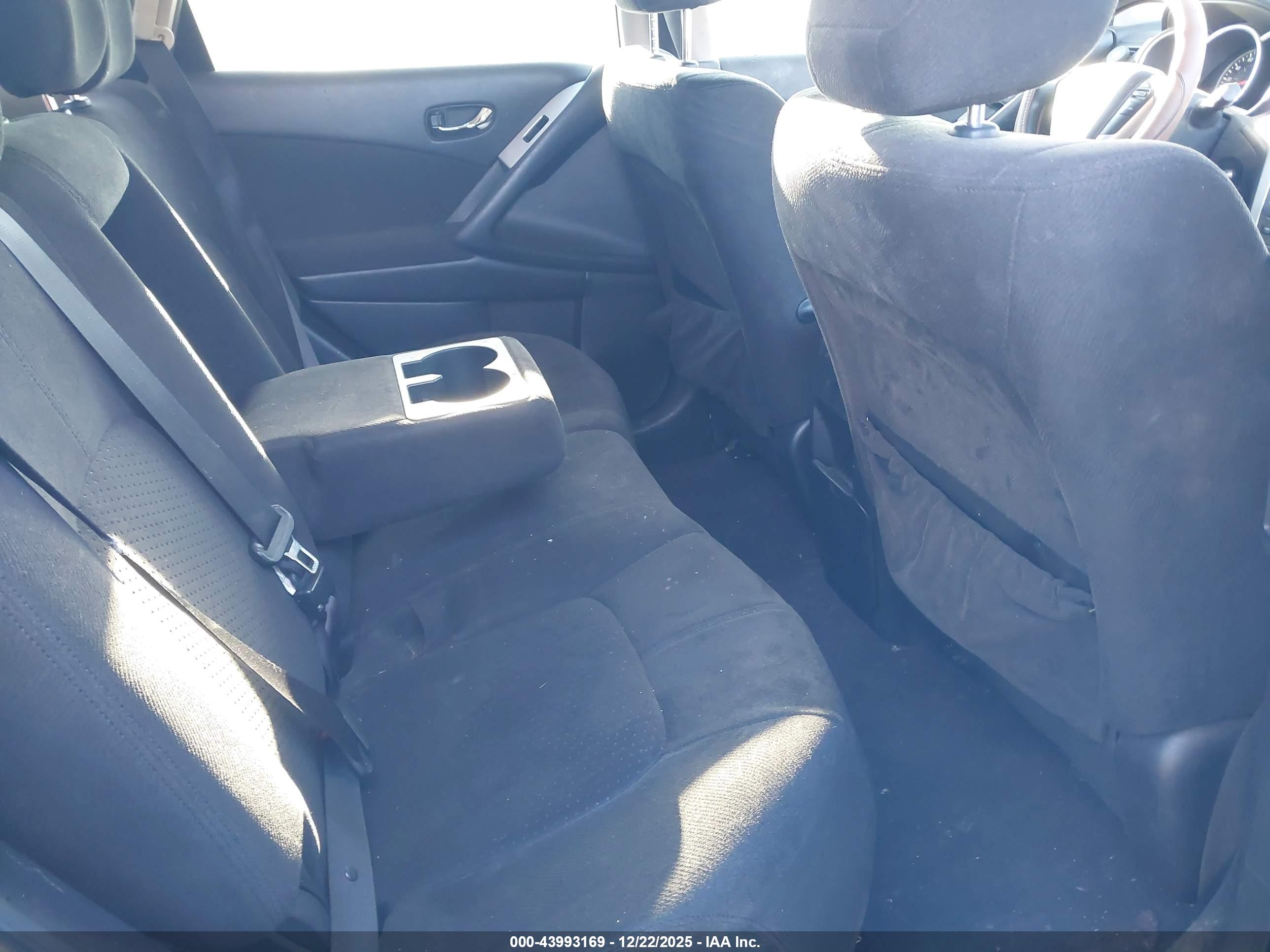 NISSAN MURANO image 8