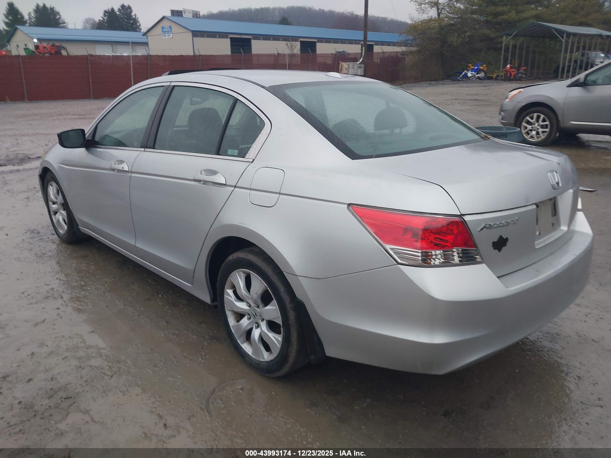 HONDA ACCORD image 3