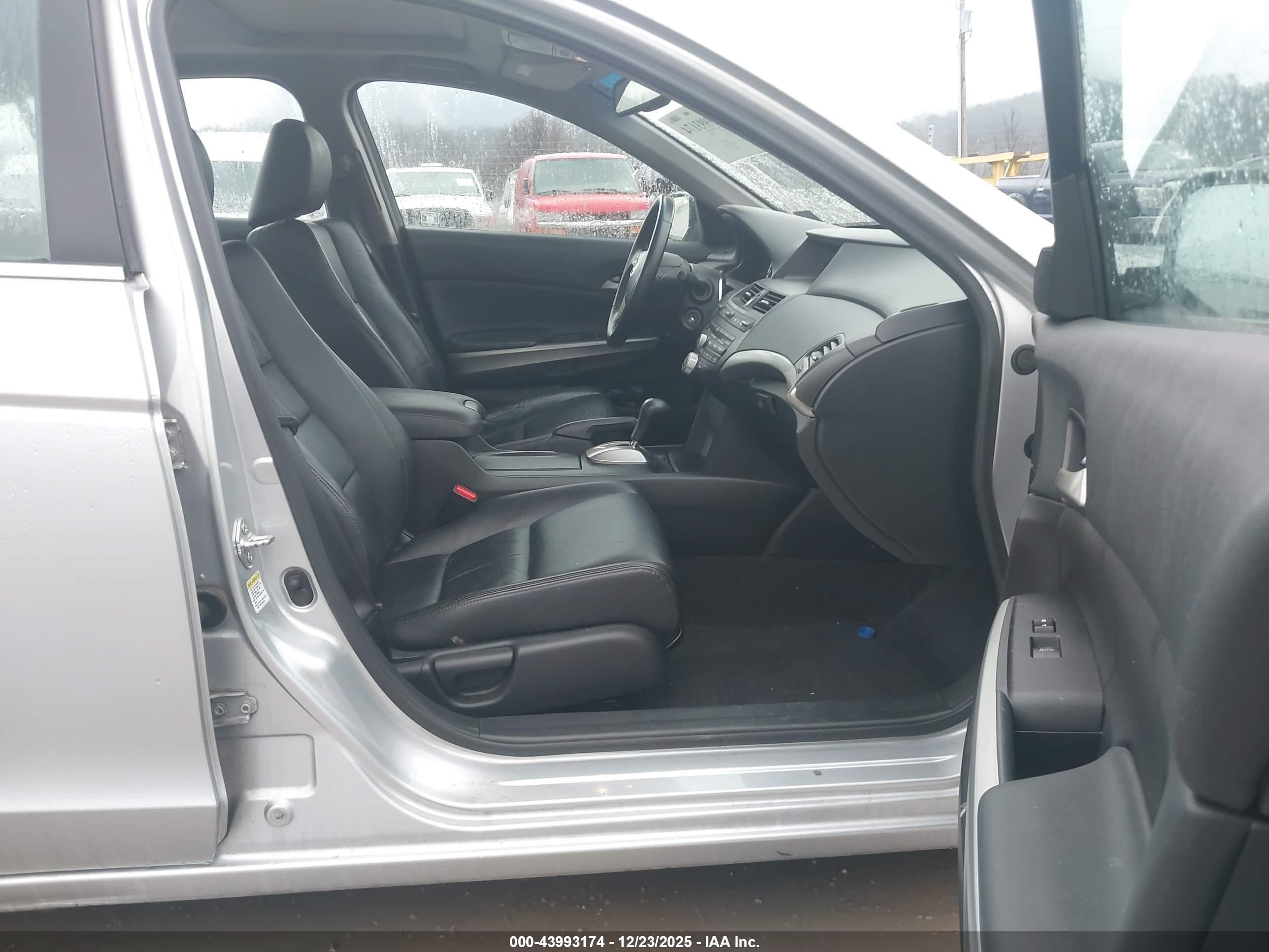 HONDA ACCORD image 5