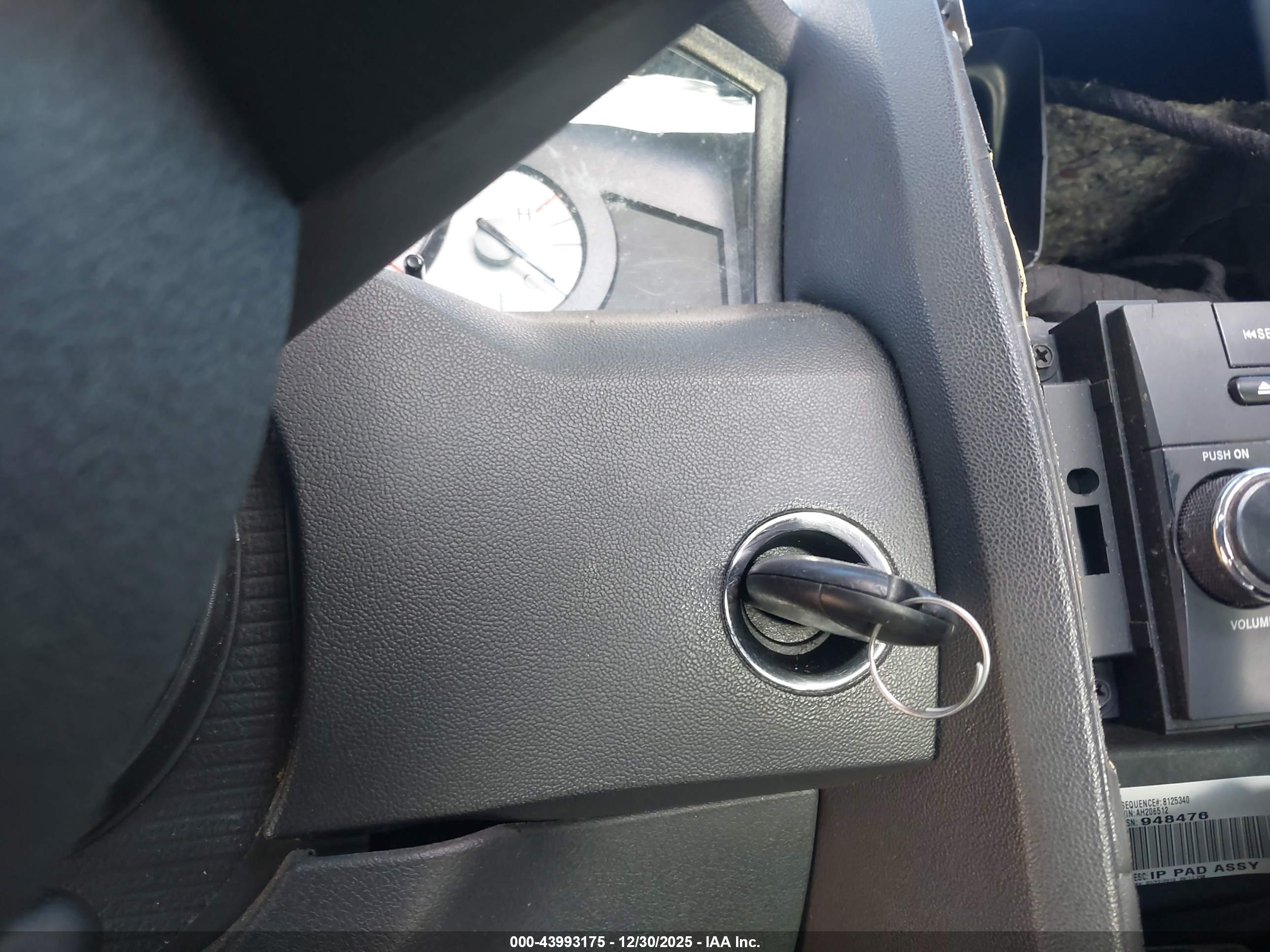 CHRYSLER 300 image 11