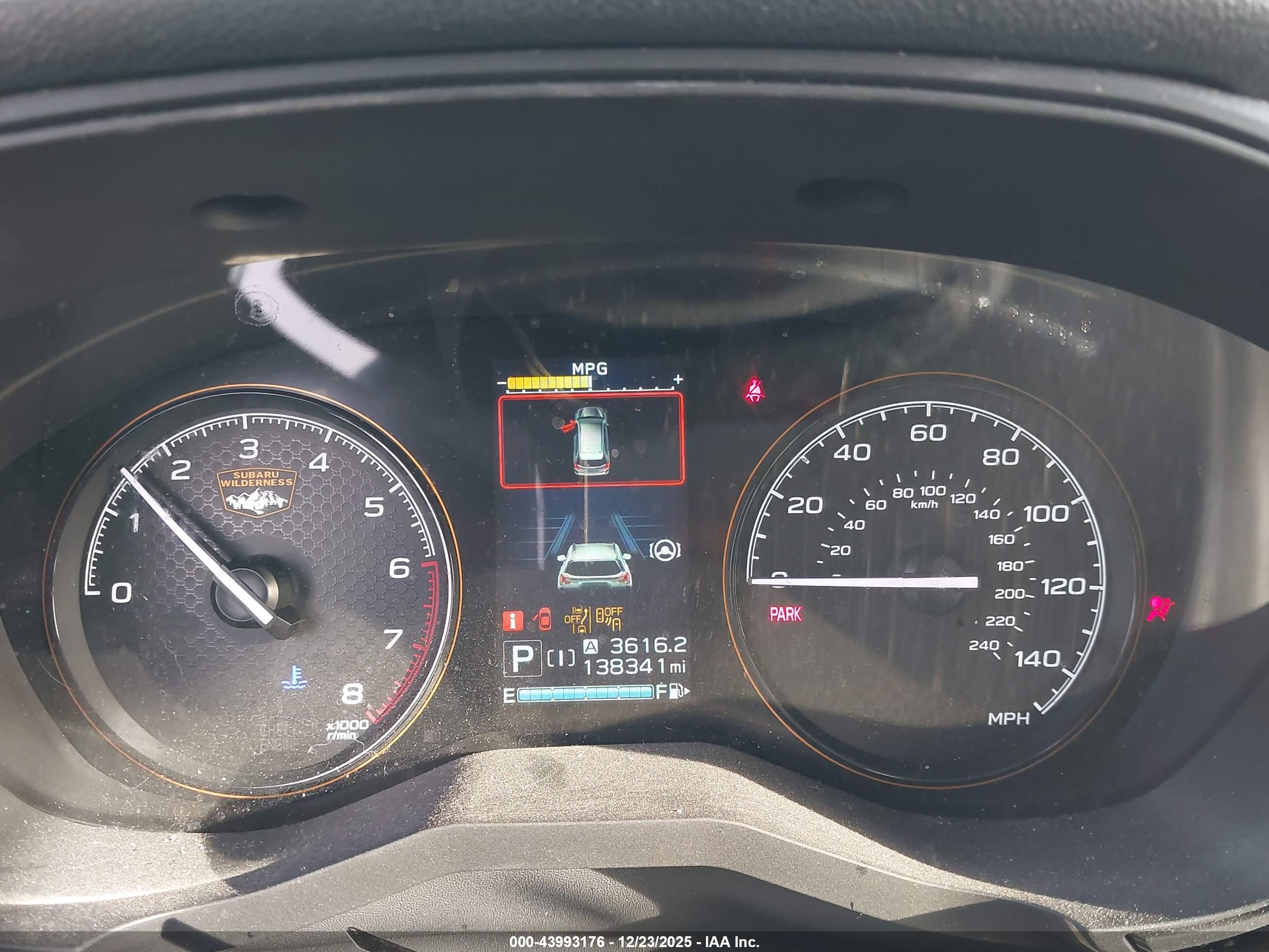 SUBARU FORESTER image 7
