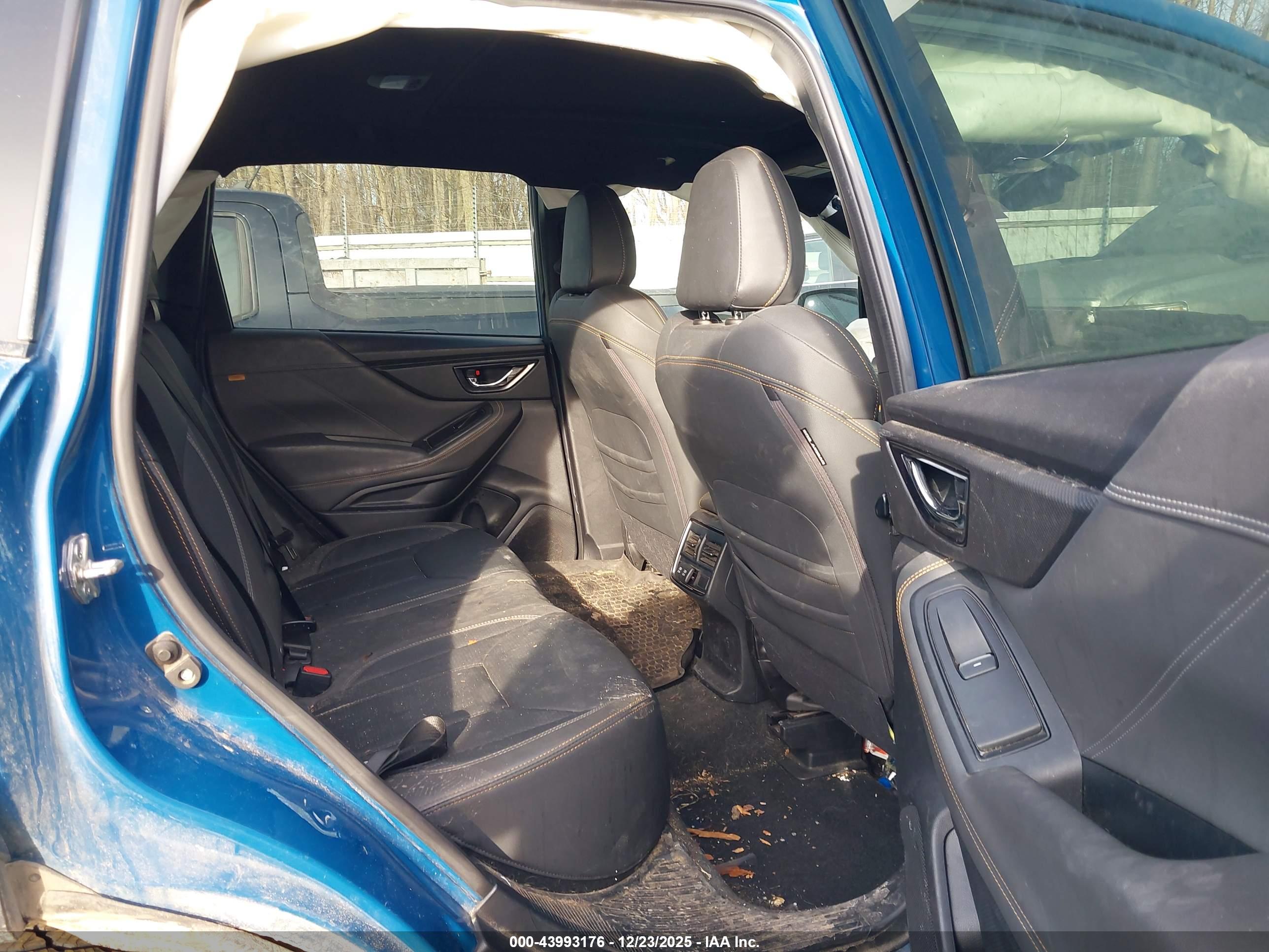 SUBARU FORESTER image 8