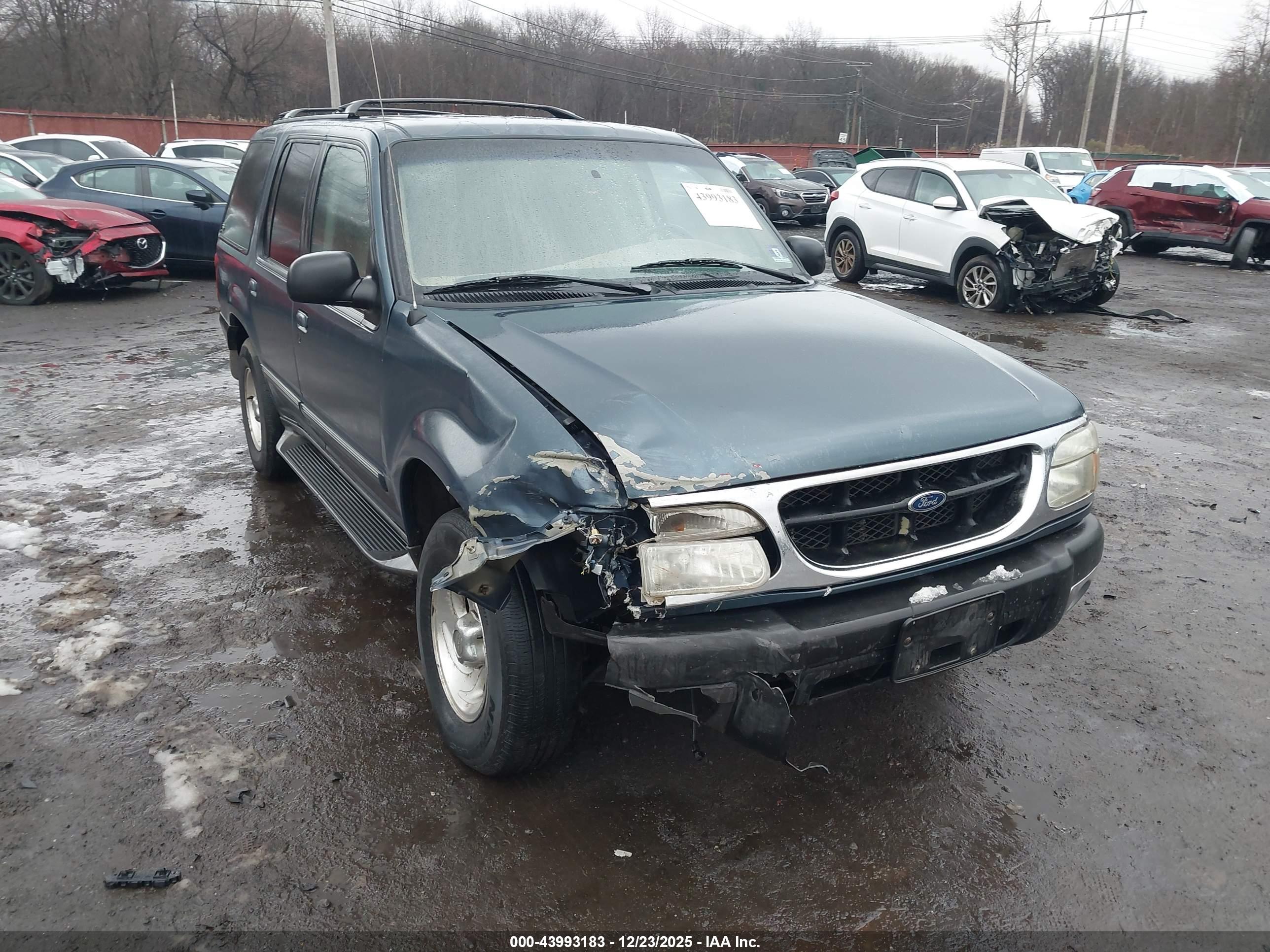 FORD EXPLORER image 6
