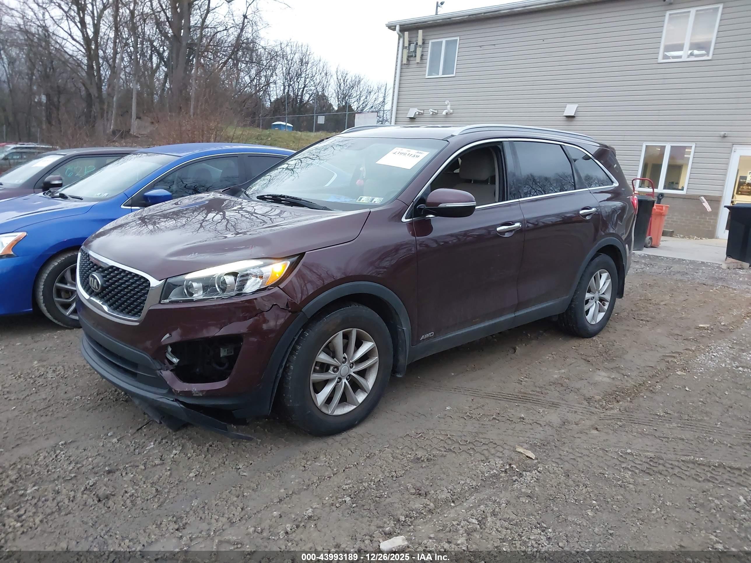 KIA SORENTO image 2