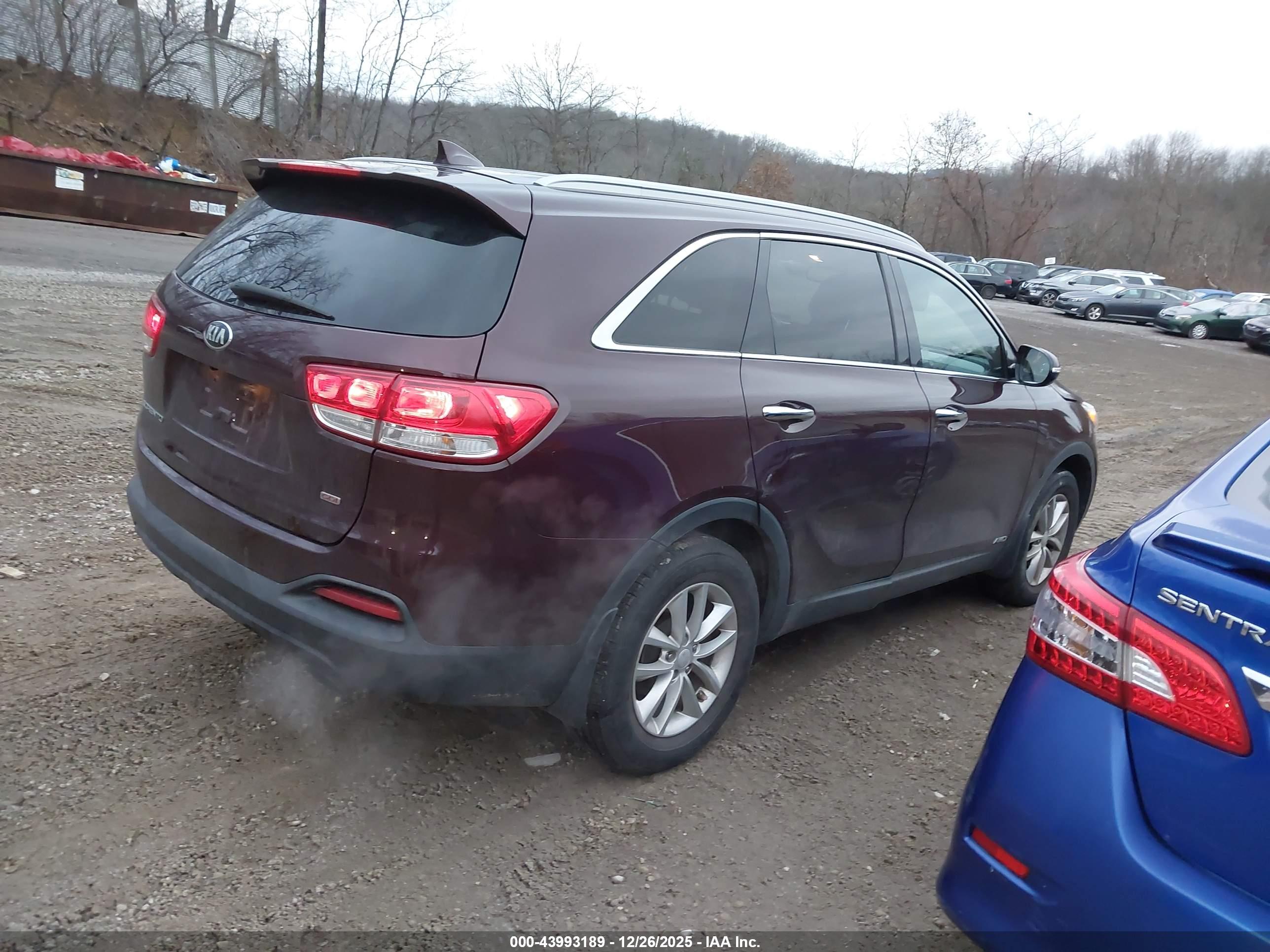 KIA SORENTO image 4