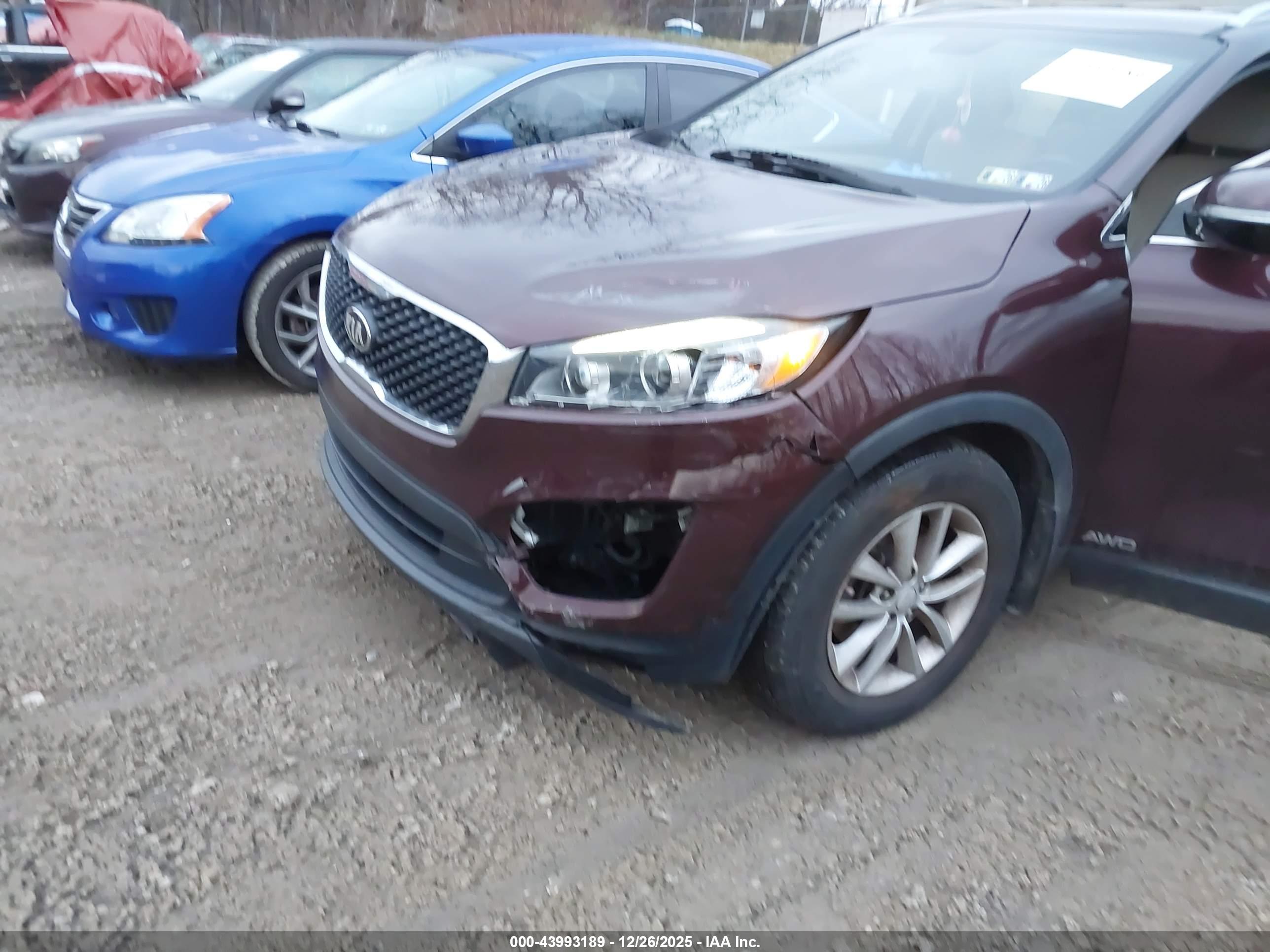 KIA SORENTO image 6