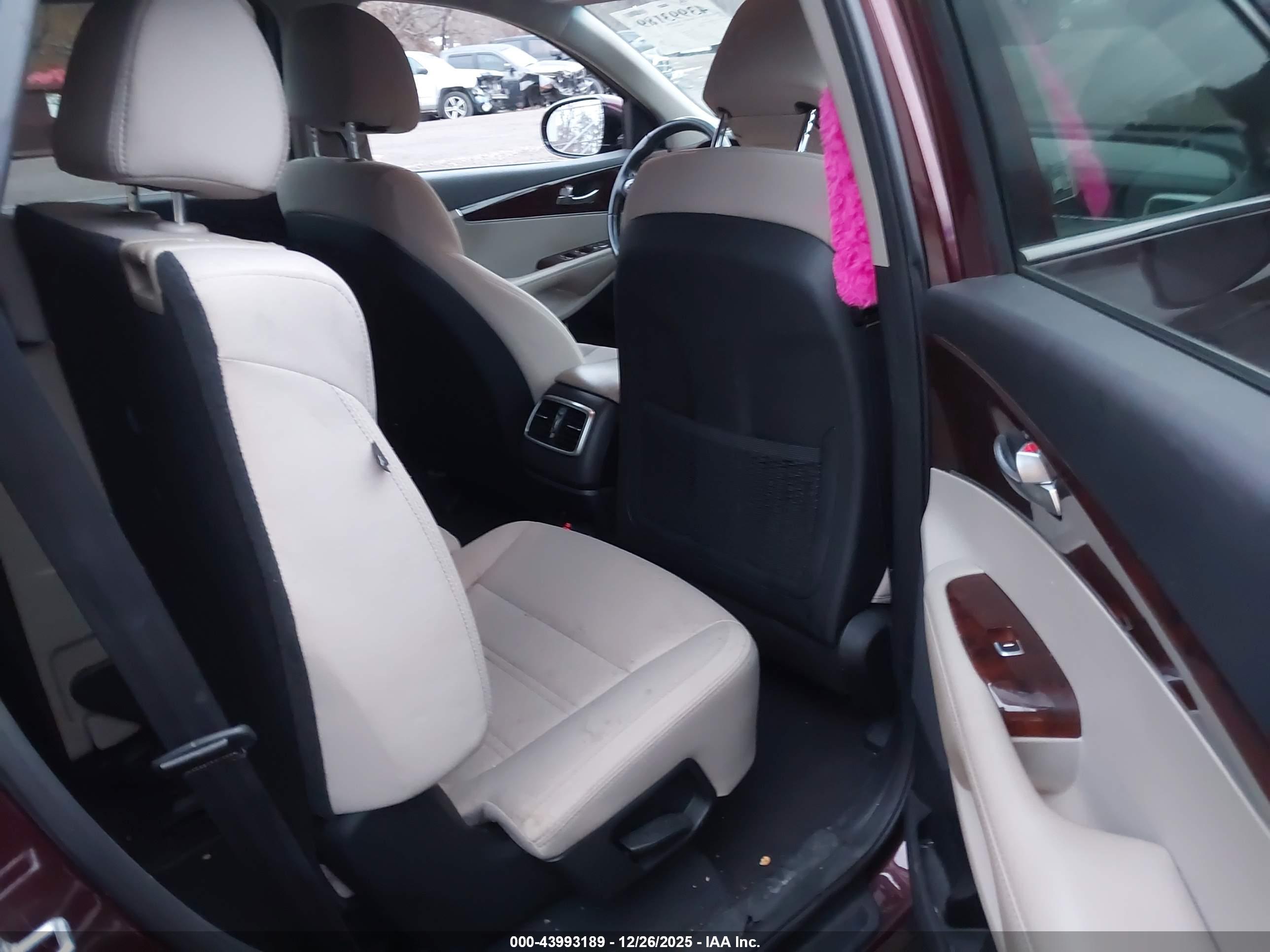 KIA SORENTO image 8