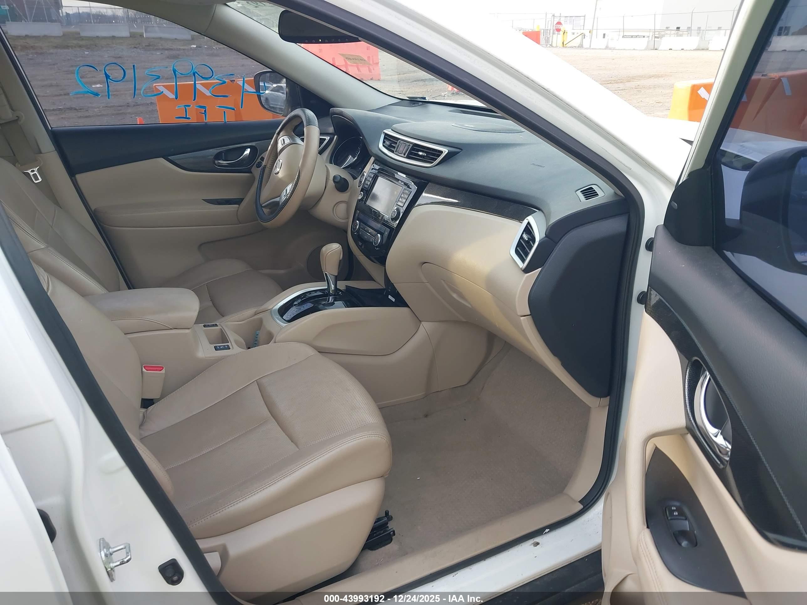 NISSAN ROGUE image 5