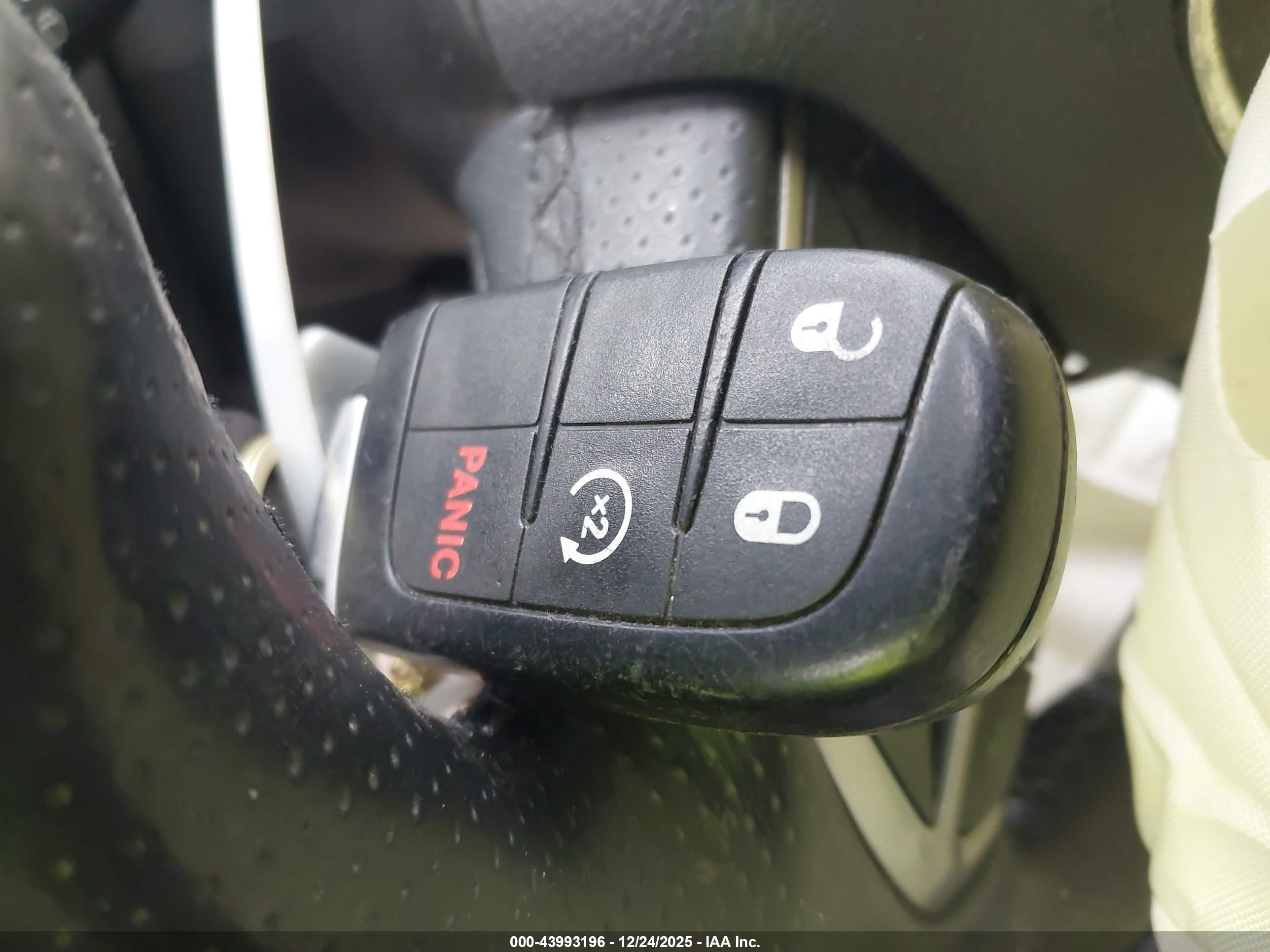 DODGE DURANGO image 11