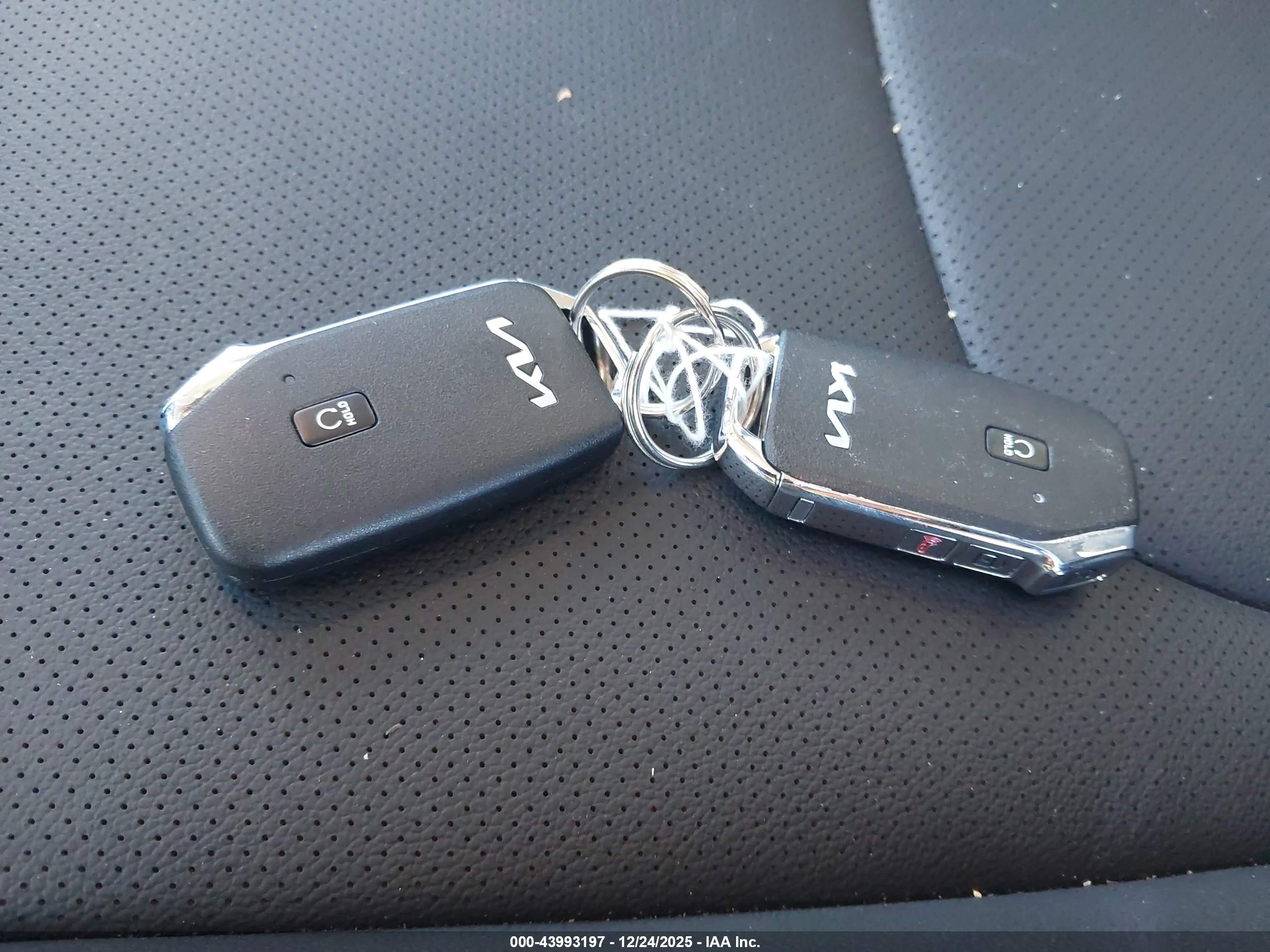 KIA SPORTAGE image 11