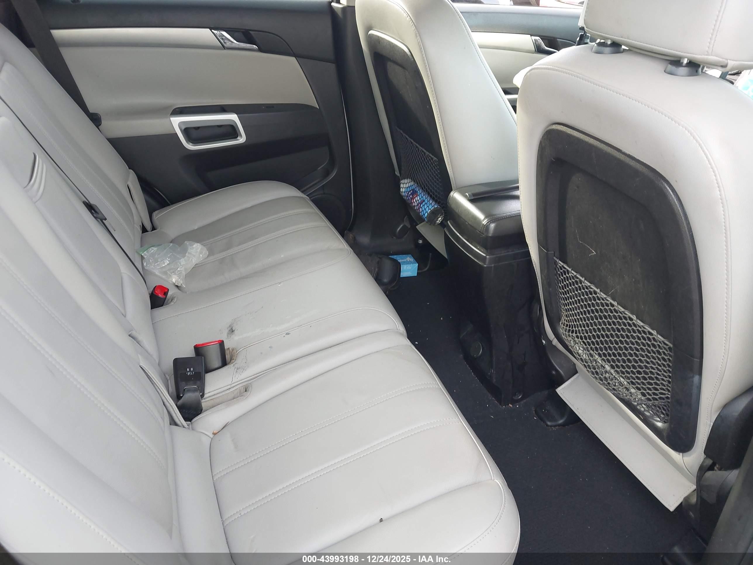 CHEVROLET CAPTIVA image 8