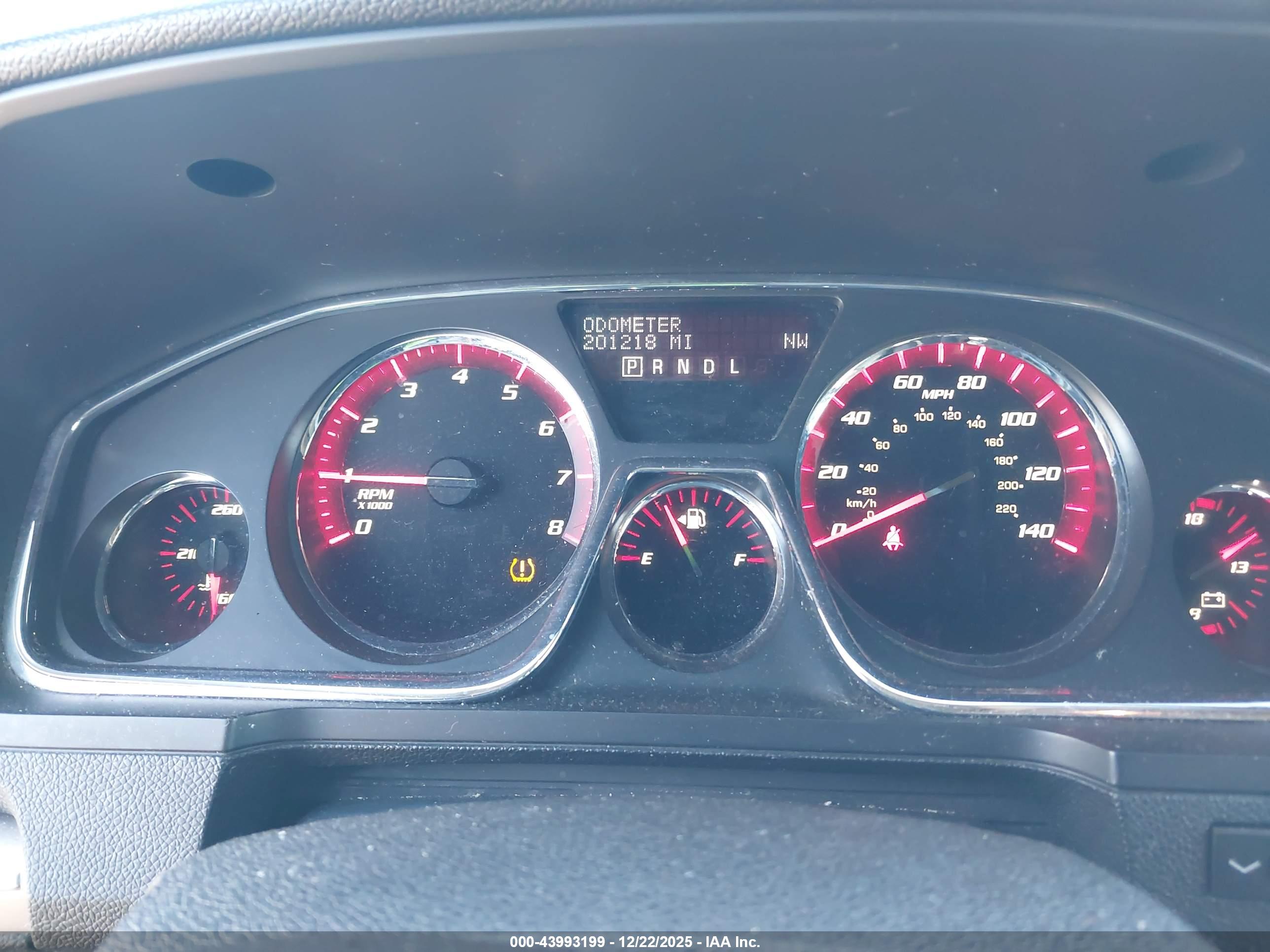 GMC ACADIA image 7