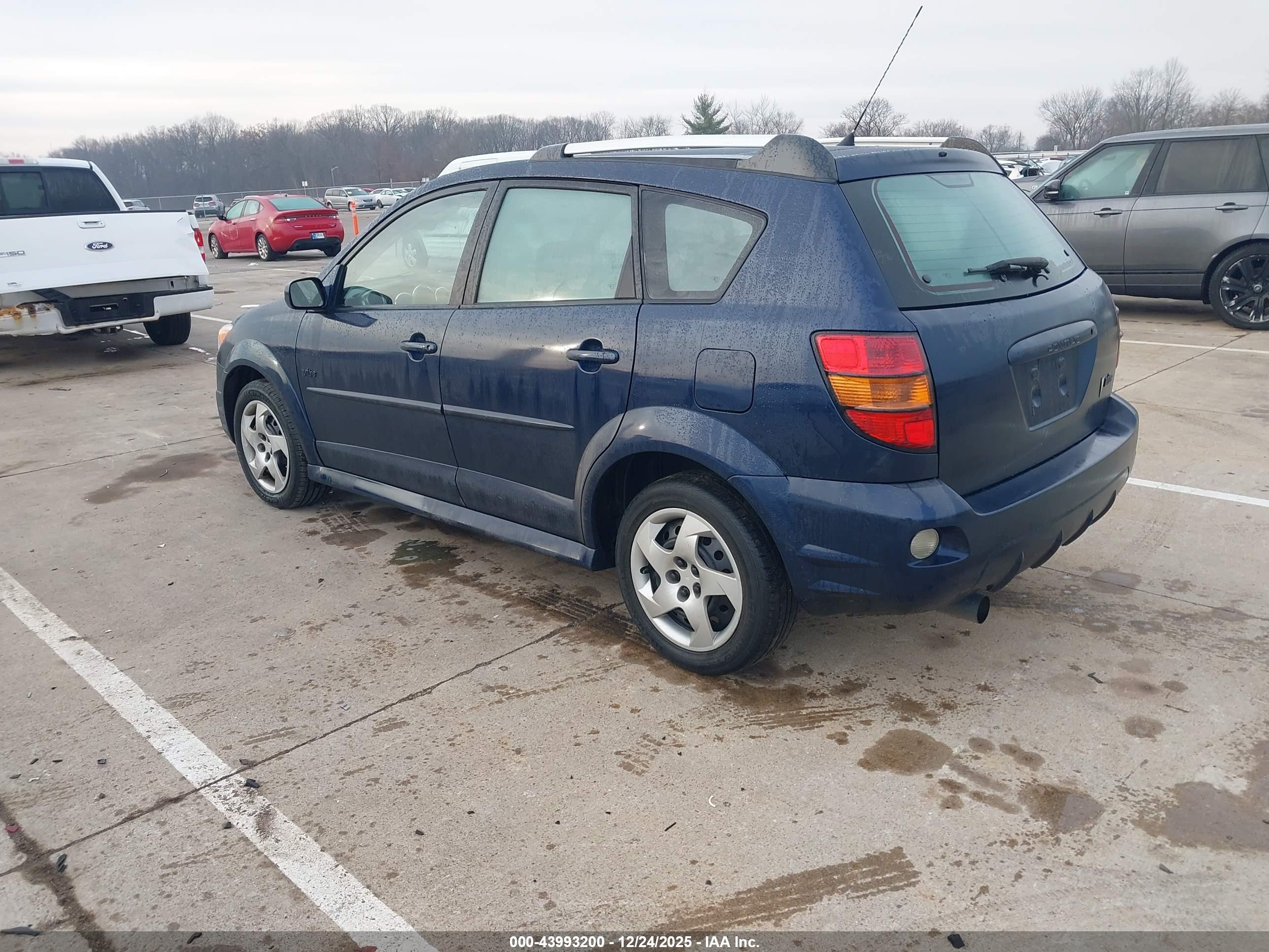 PONTIAC VIBE image 3