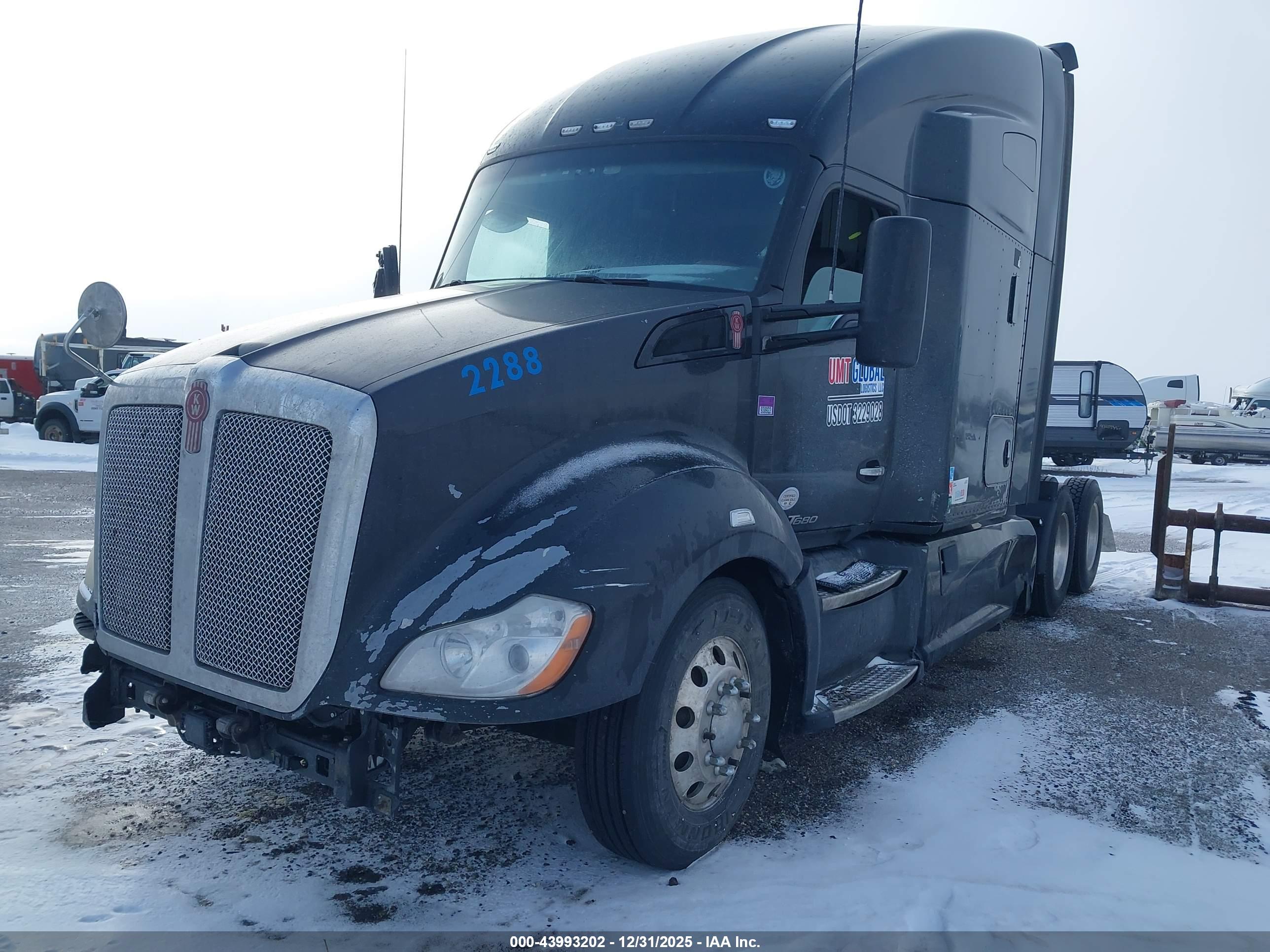KENWORTH T680 image 2