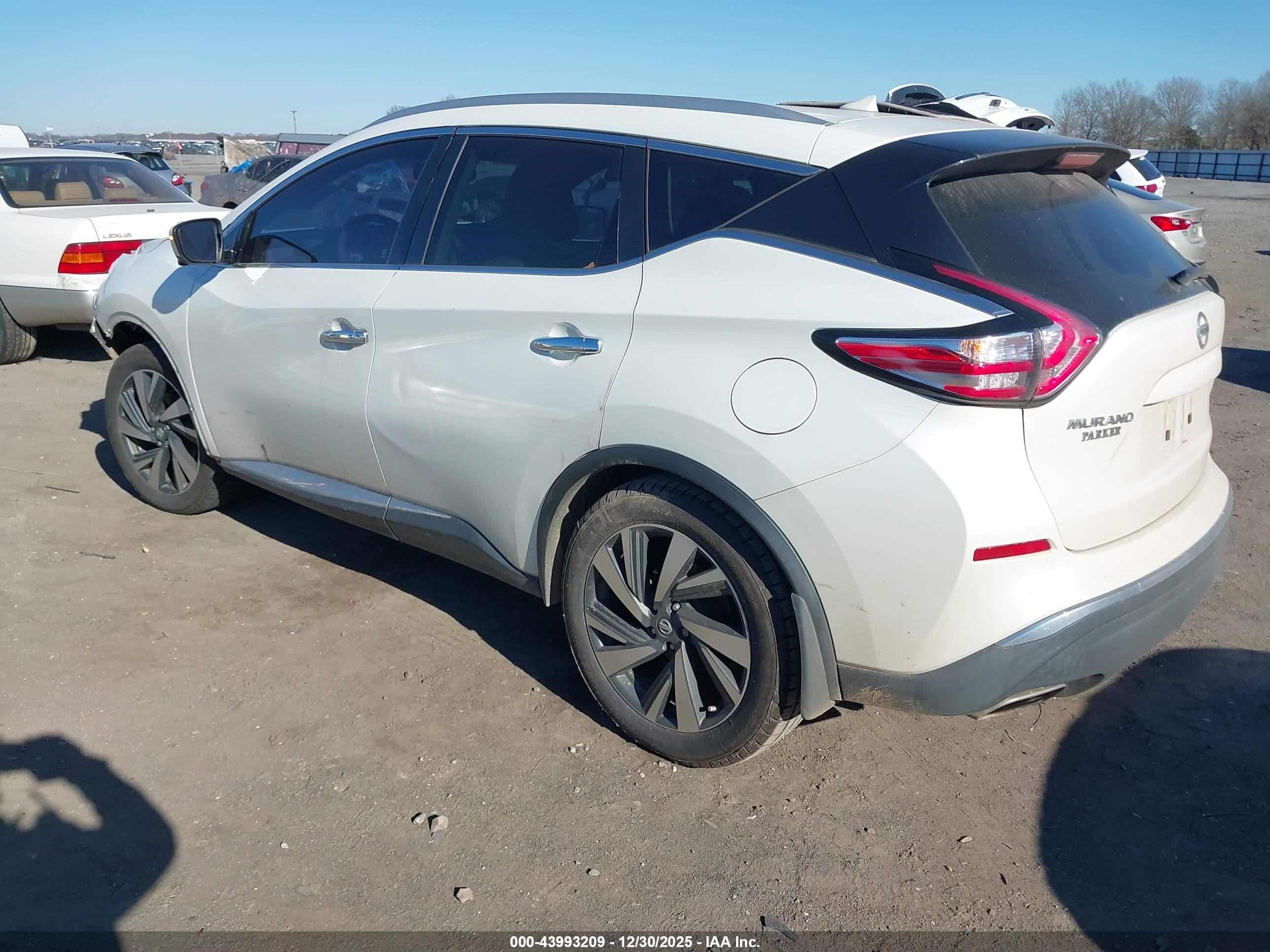NISSAN MURANO image 3