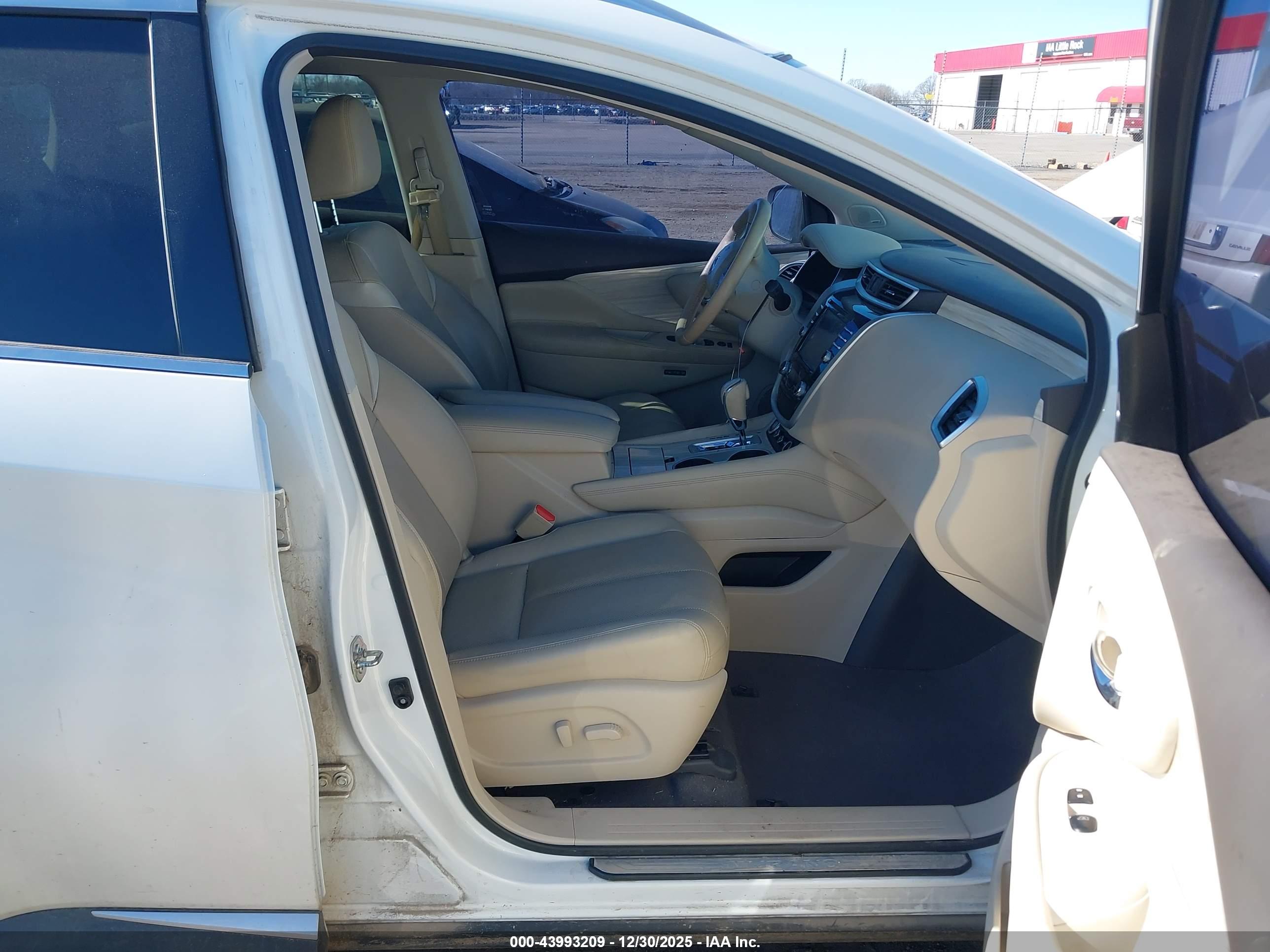 NISSAN MURANO image 5