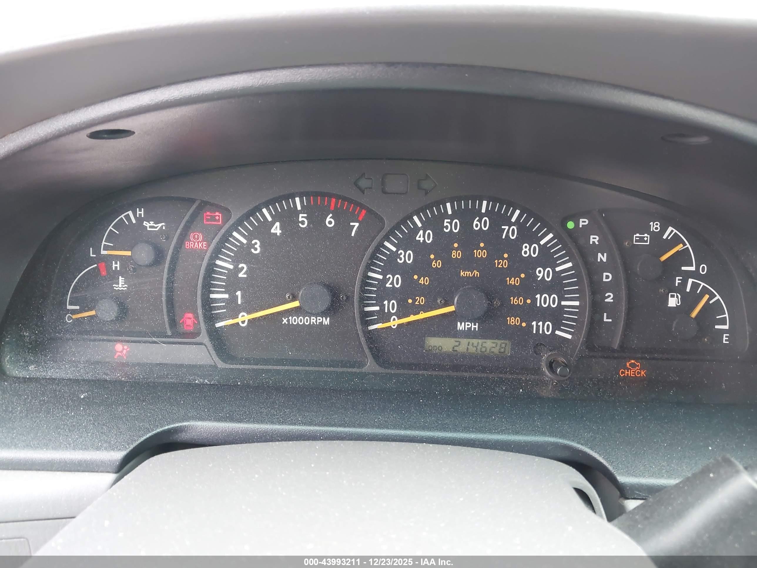 TOYOTA TUNDRA image 7