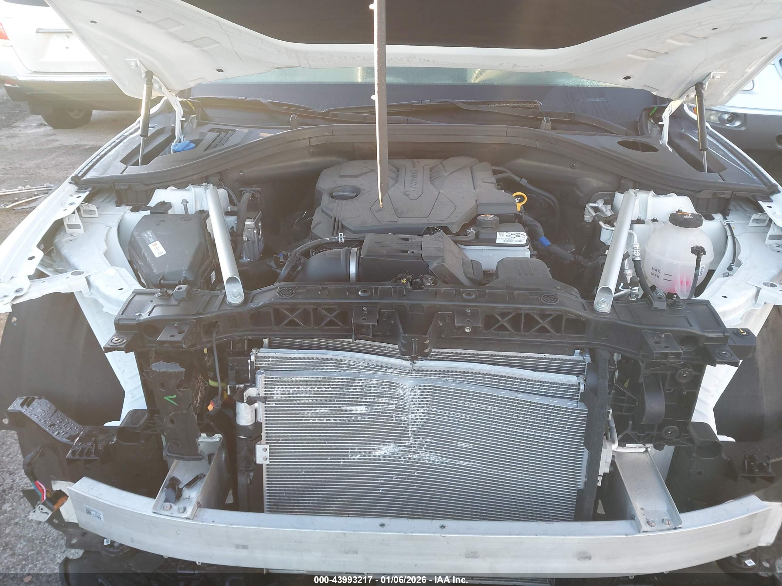 GENESIS GV70 image 10